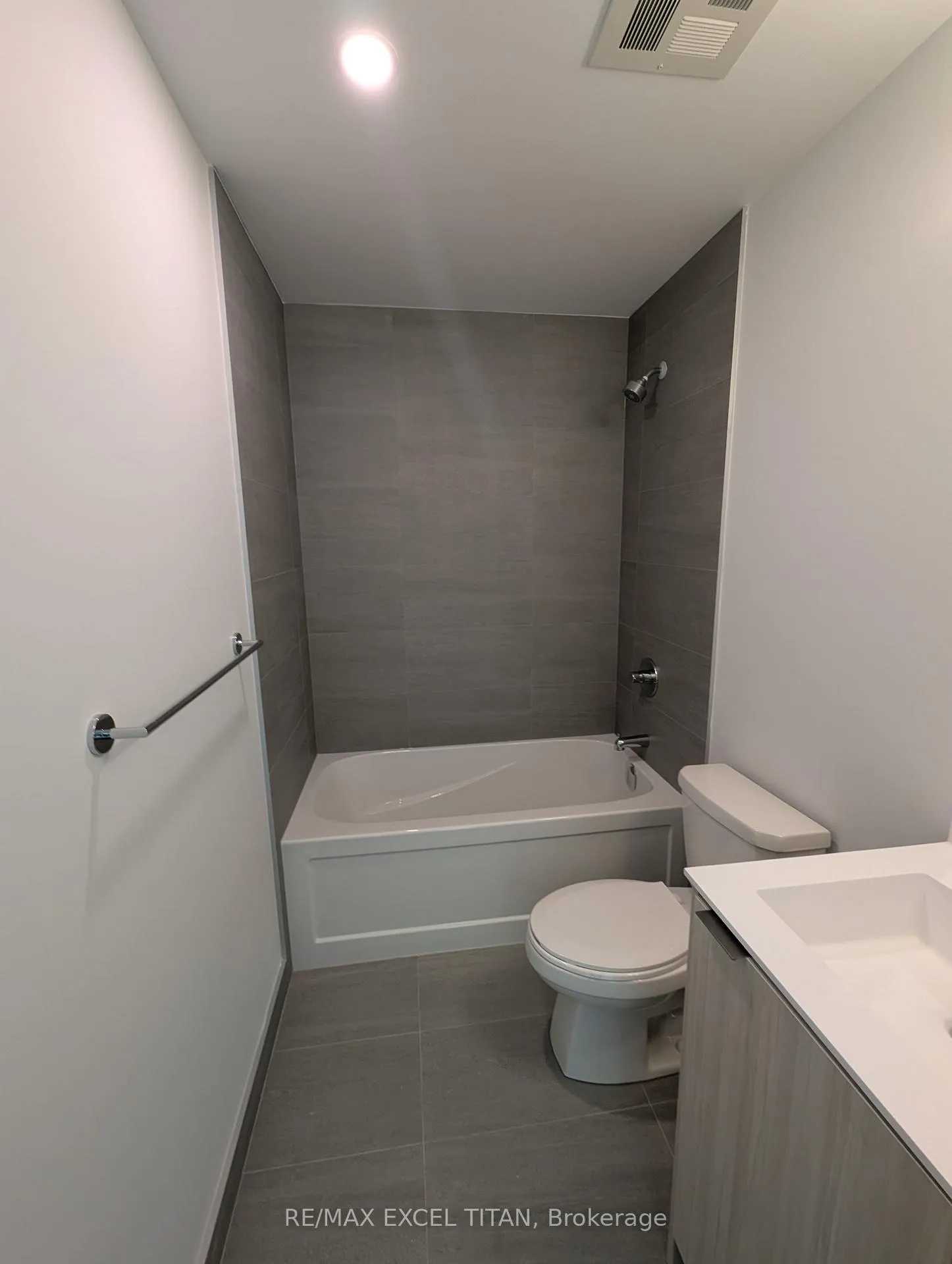 Photo 9 of Unit 319, 20 Deans Drive, Scarborough, Clairlea-Birchmount — HOMEH
