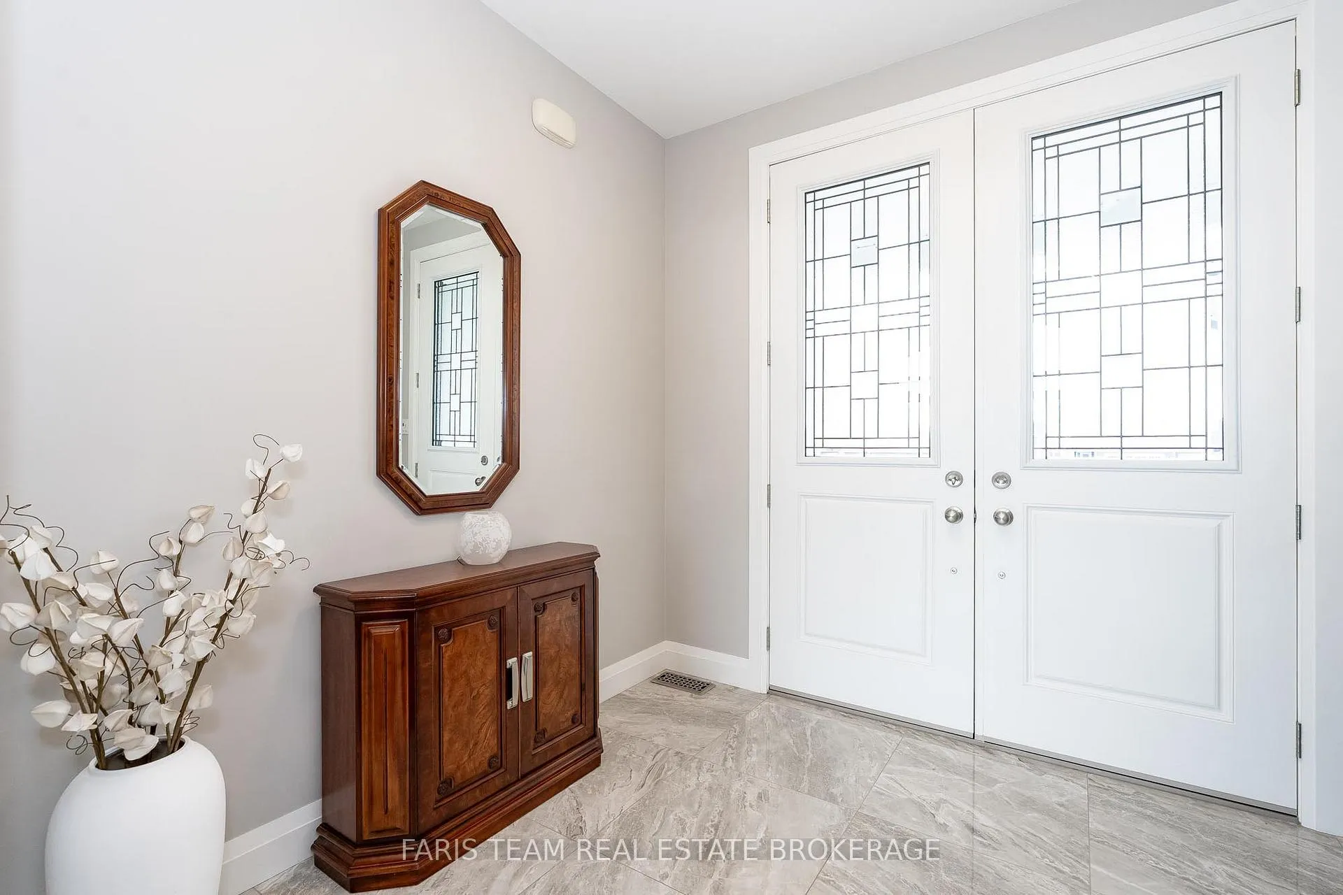 Photo 7 of 5 Breanna Boulevard, Oro-Medonte, Prices Corners — HOMEH