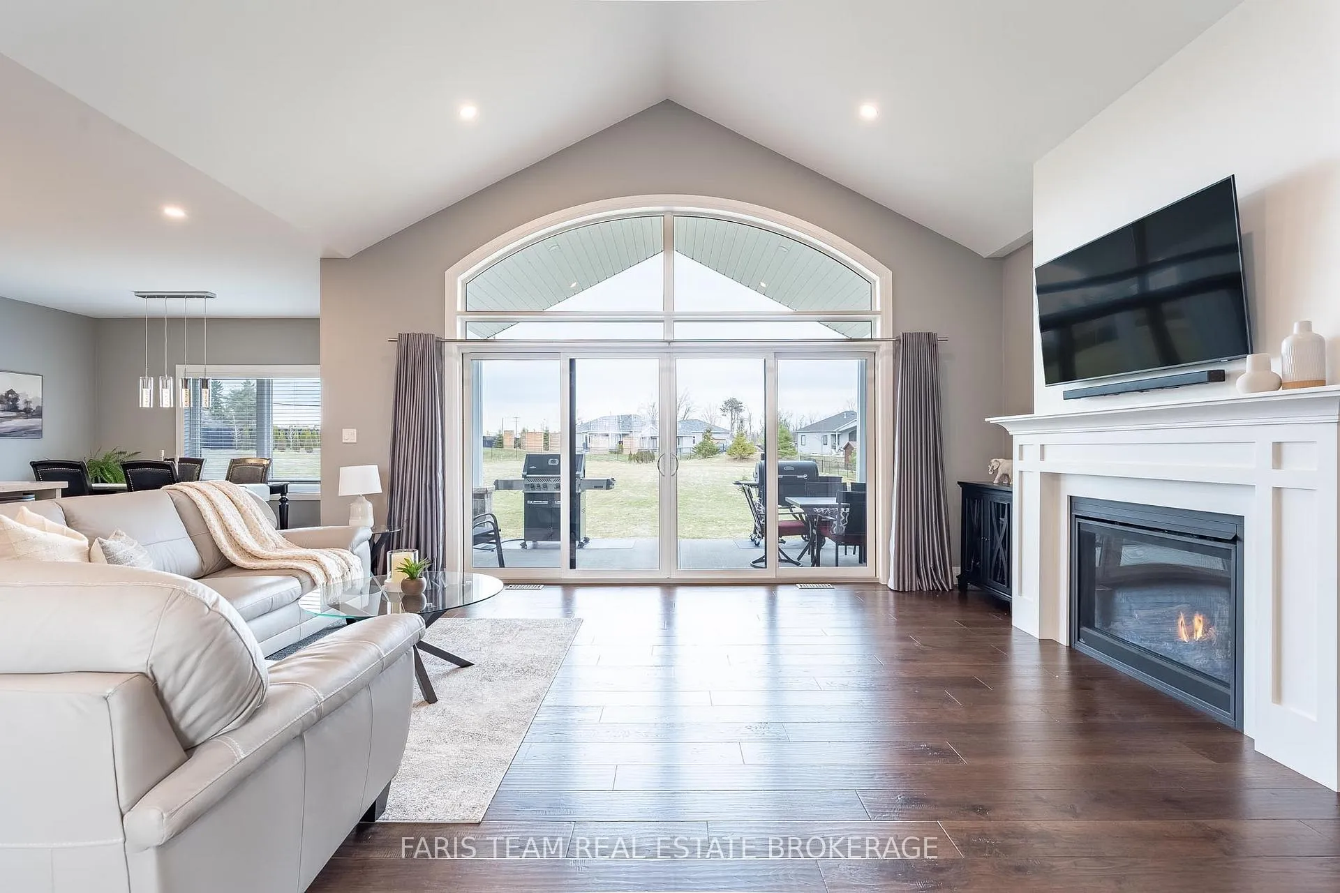 Photo 16 of 5 Breanna Boulevard, Oro-Medonte, Prices Corners — HOMEH
