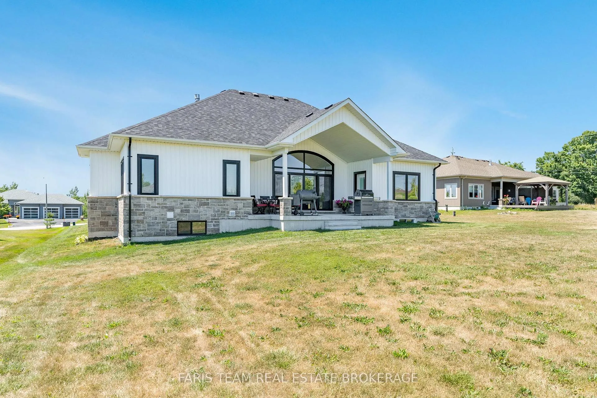 Photo 33 of 5 Breanna Boulevard, Oro-Medonte, Prices Corners — HOMEH