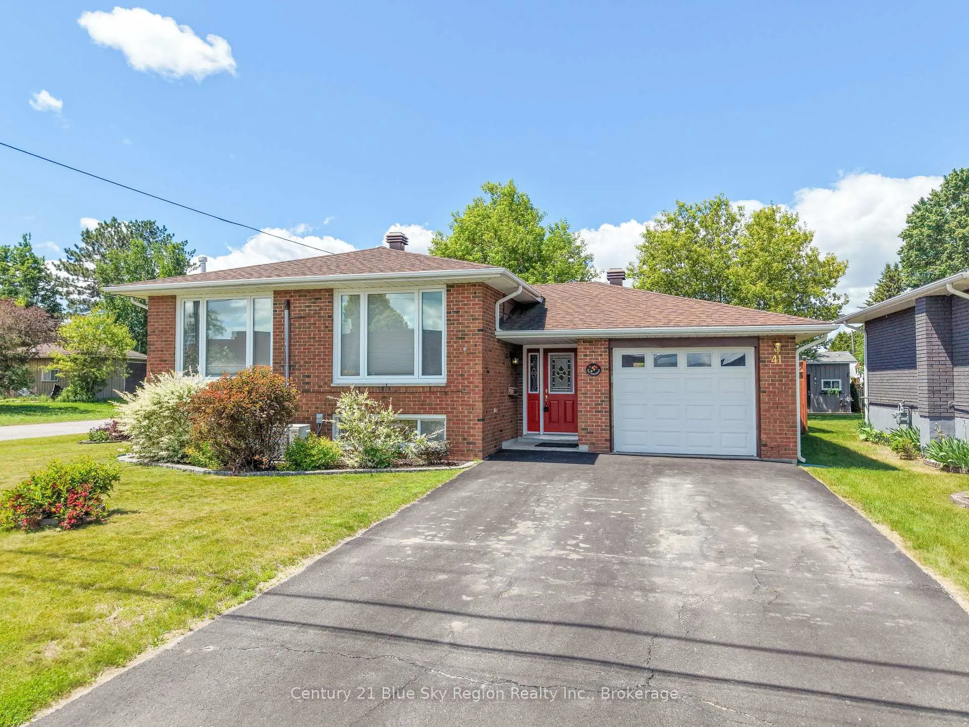 Photo 1 of 41 Michaud Street, West Nipissing, Sturgeon Falls — HOMEH