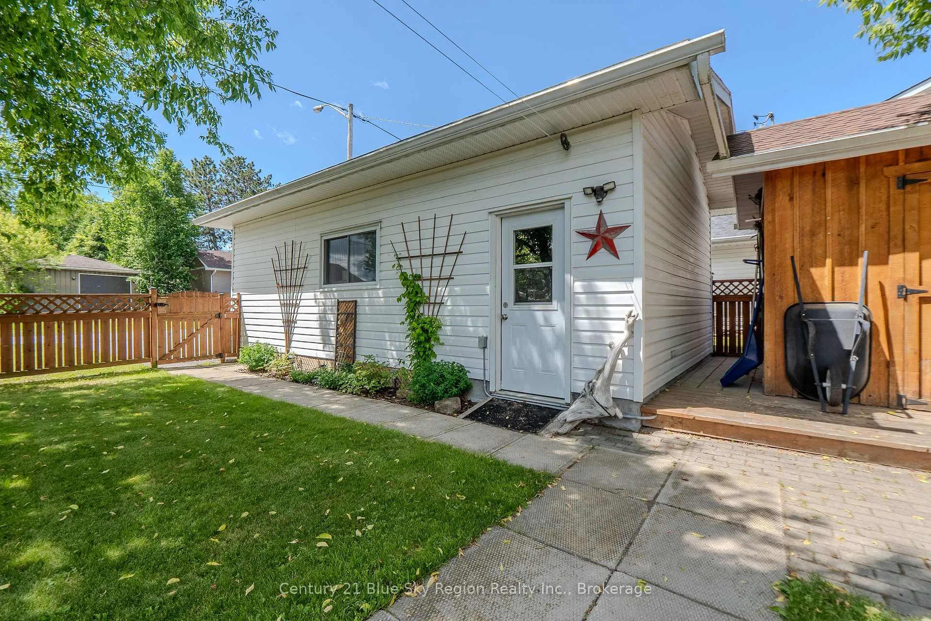 Photo 47 of 41 Michaud Street, West Nipissing, Sturgeon Falls — HOMEH