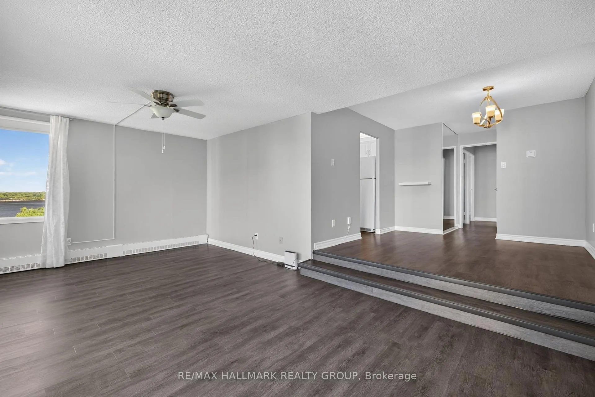 Photo 2 of Unit 907, 1081 Ambleside Drive, Ottawa, Woodroffe — HOMEH