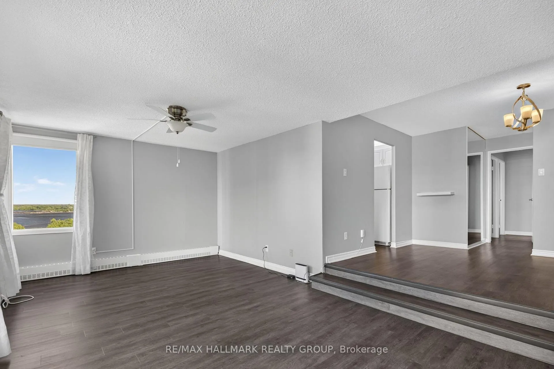 Photo 8 of Unit 907, 1081 Ambleside Drive, Ottawa, Woodroffe — HOMEH