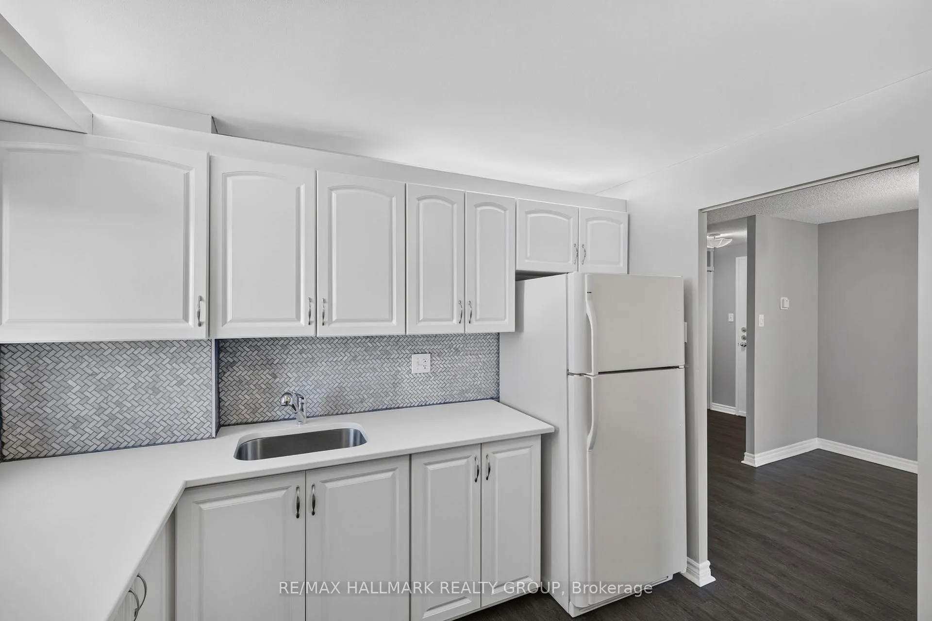 Photo 11 of Unit 907, 1081 Ambleside Drive, Ottawa, Woodroffe — HOMEH