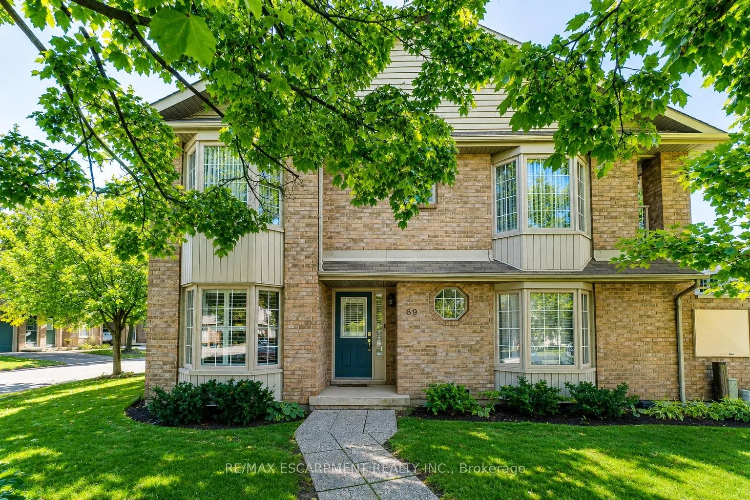 Photo 1 of Unit 69, 3333 New Street, Burlington, Roseland — HOMEH