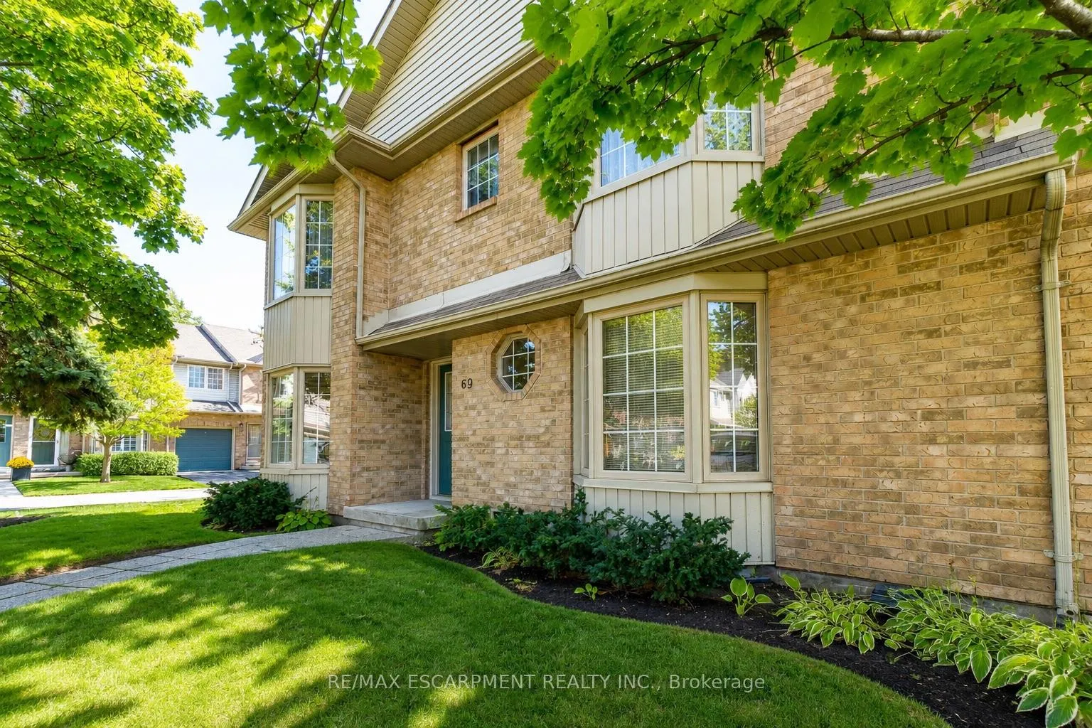 Photo 4 of Unit 69, 3333 New Street, Burlington, Roseland — HOMEH