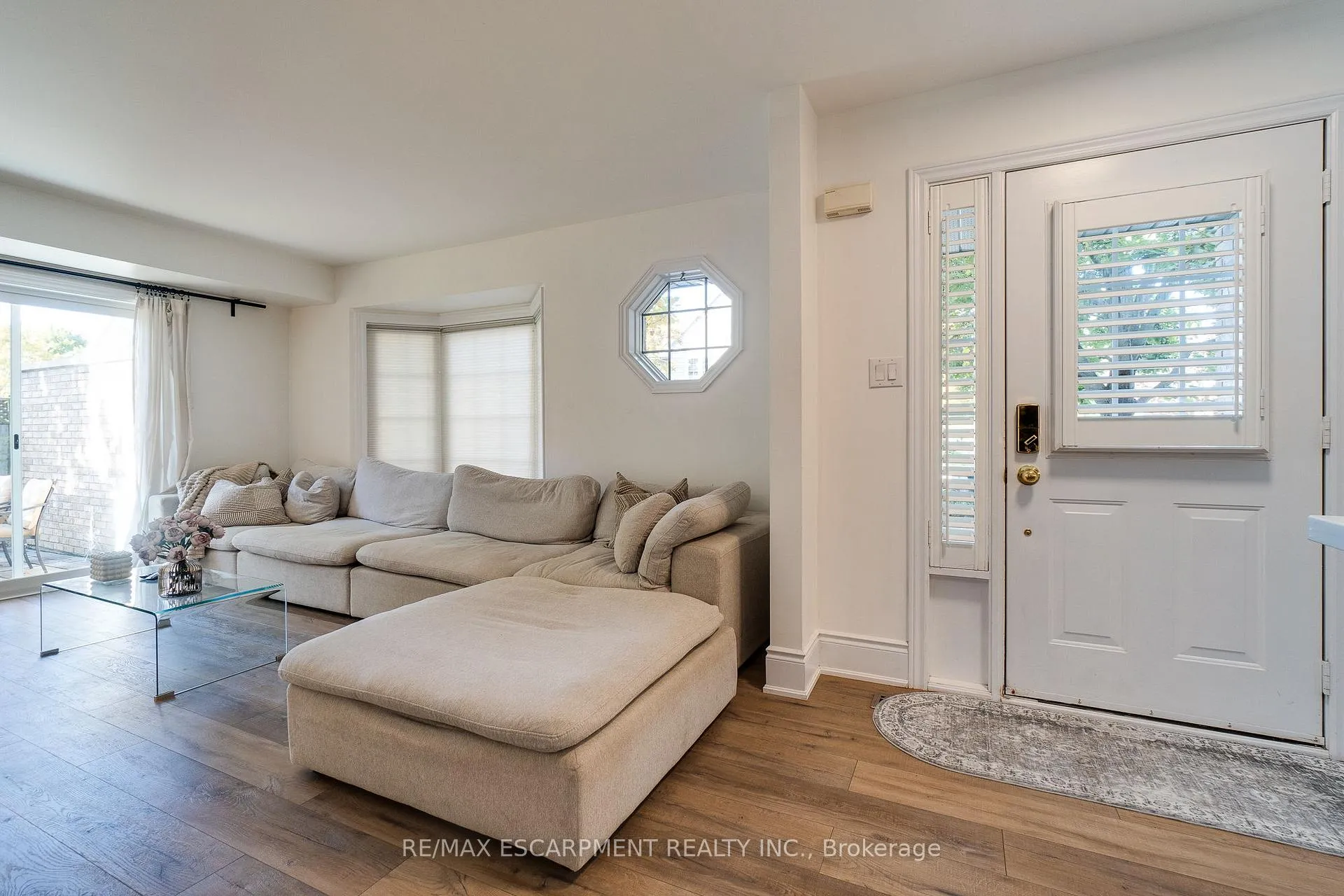 Photo 7 of Unit 69, 3333 New Street, Burlington, Roseland — HOMEH
