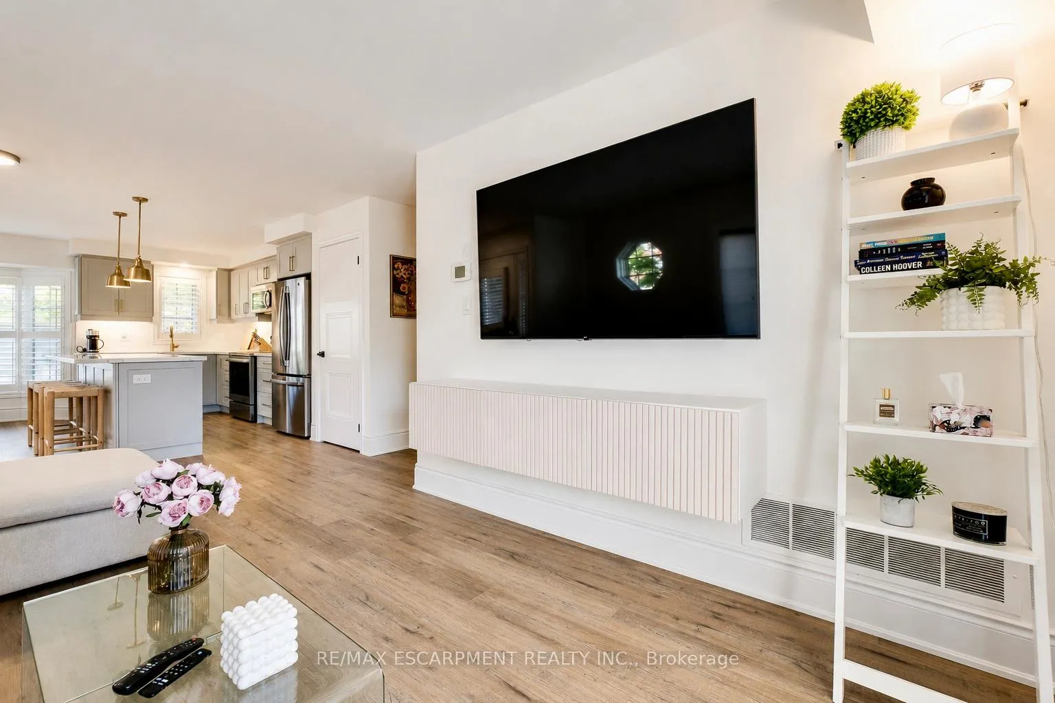 Photo 12 of Unit 69, 3333 New Street, Burlington, Roseland — HOMEH