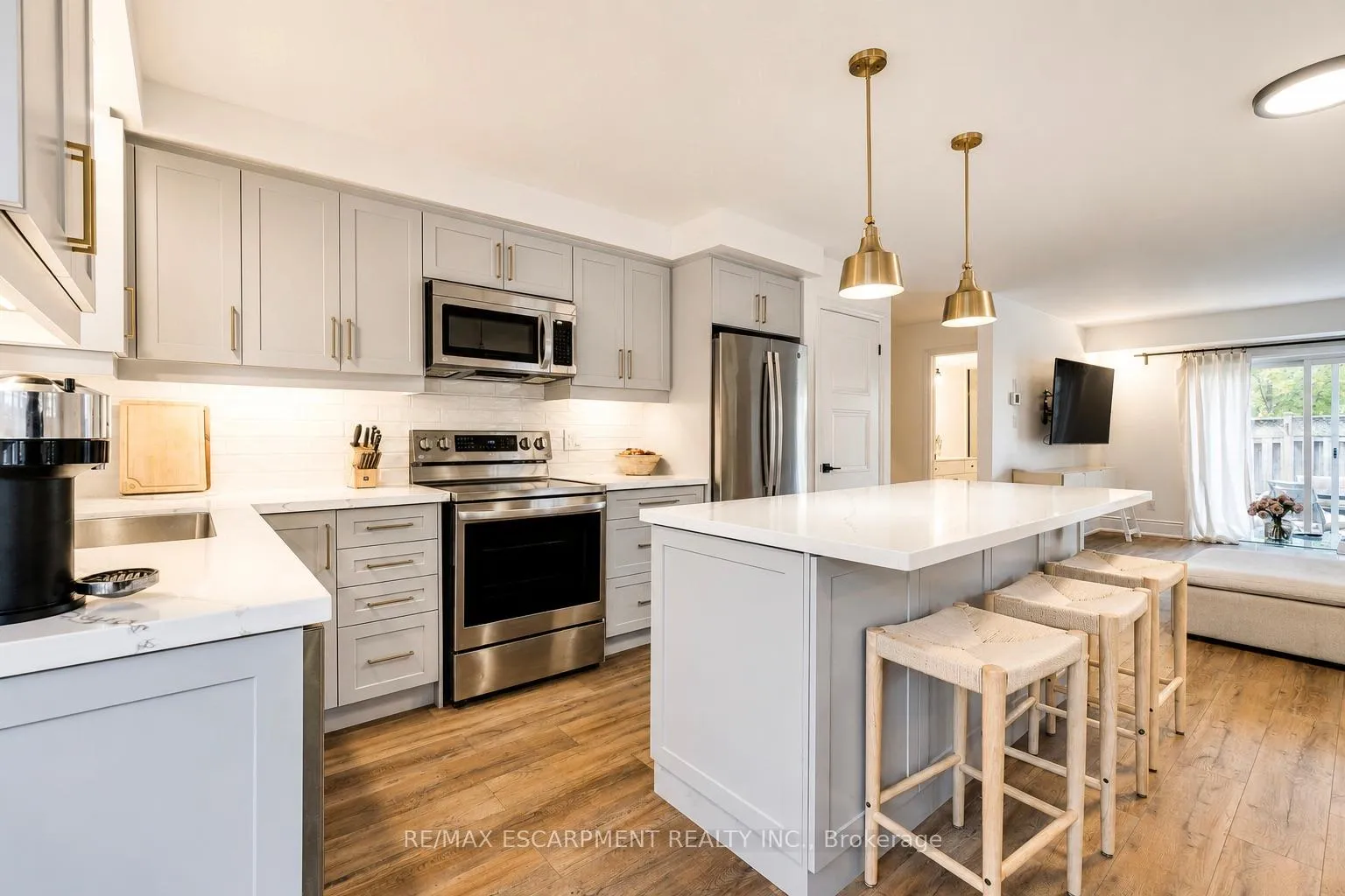 Photo 14 of Unit 69, 3333 New Street, Burlington, Roseland — HOMEH