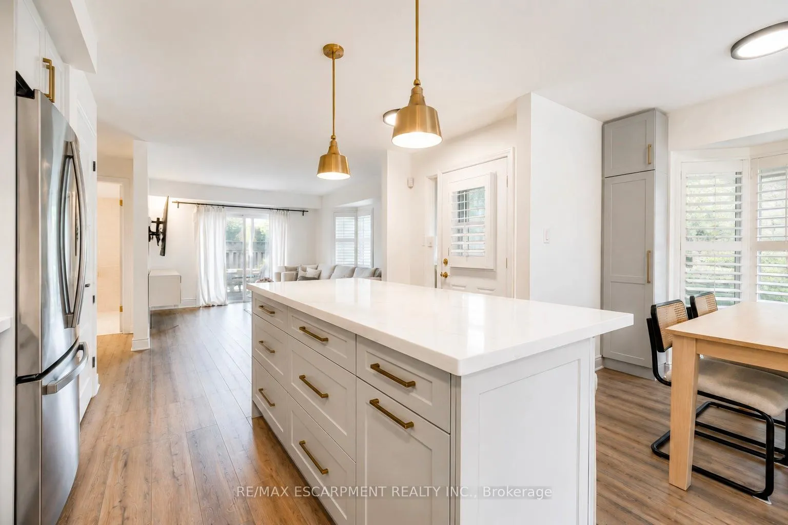 Photo 15 of Unit 69, 3333 New Street, Burlington, Roseland — HOMEH