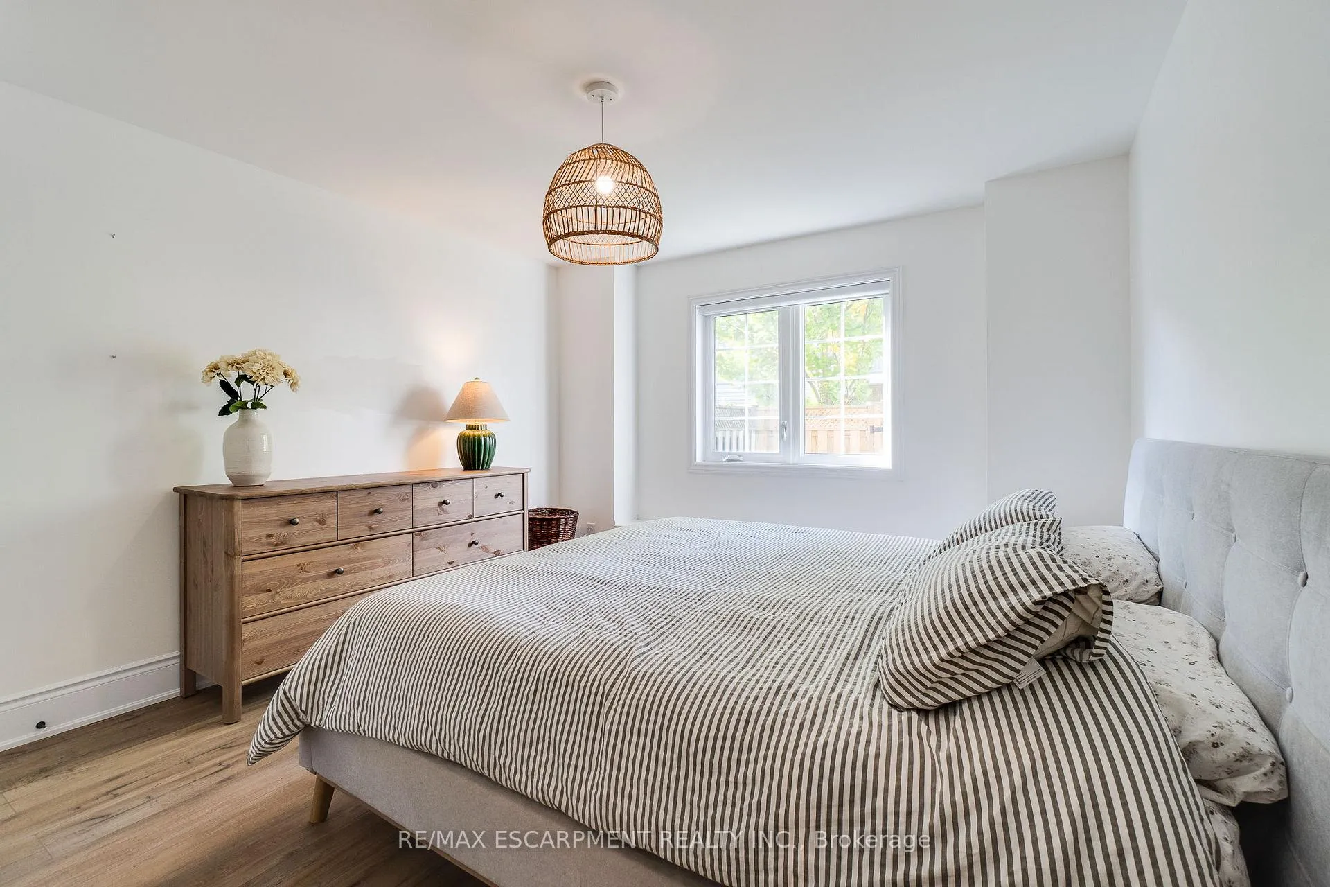 Photo 26 of Unit 69, 3333 New Street, Burlington, Roseland — HOMEH