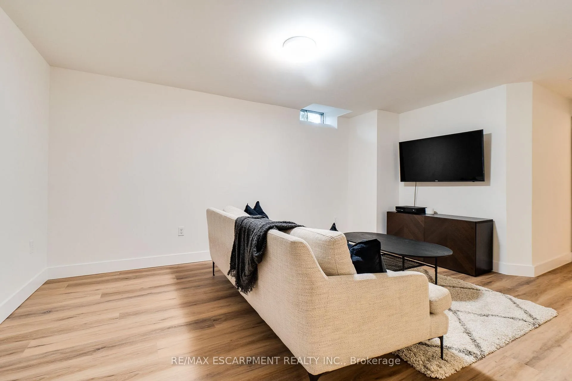 Photo 36 of Unit 69, 3333 New Street, Burlington, Roseland — HOMEH