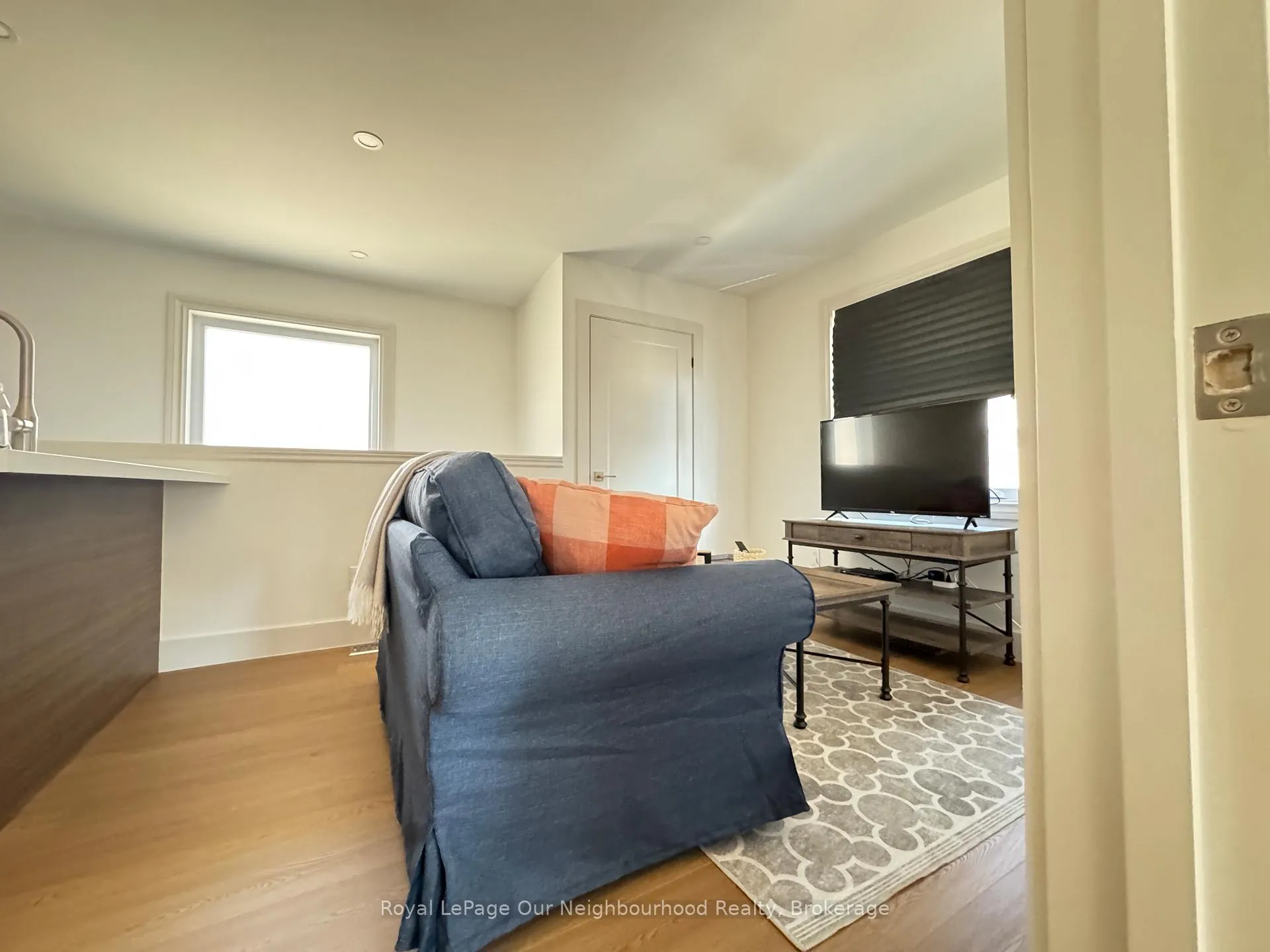 Photo 7 of Unit Coach Unit, 26 Cardrew Street, Markham, Cornell — HOMEH