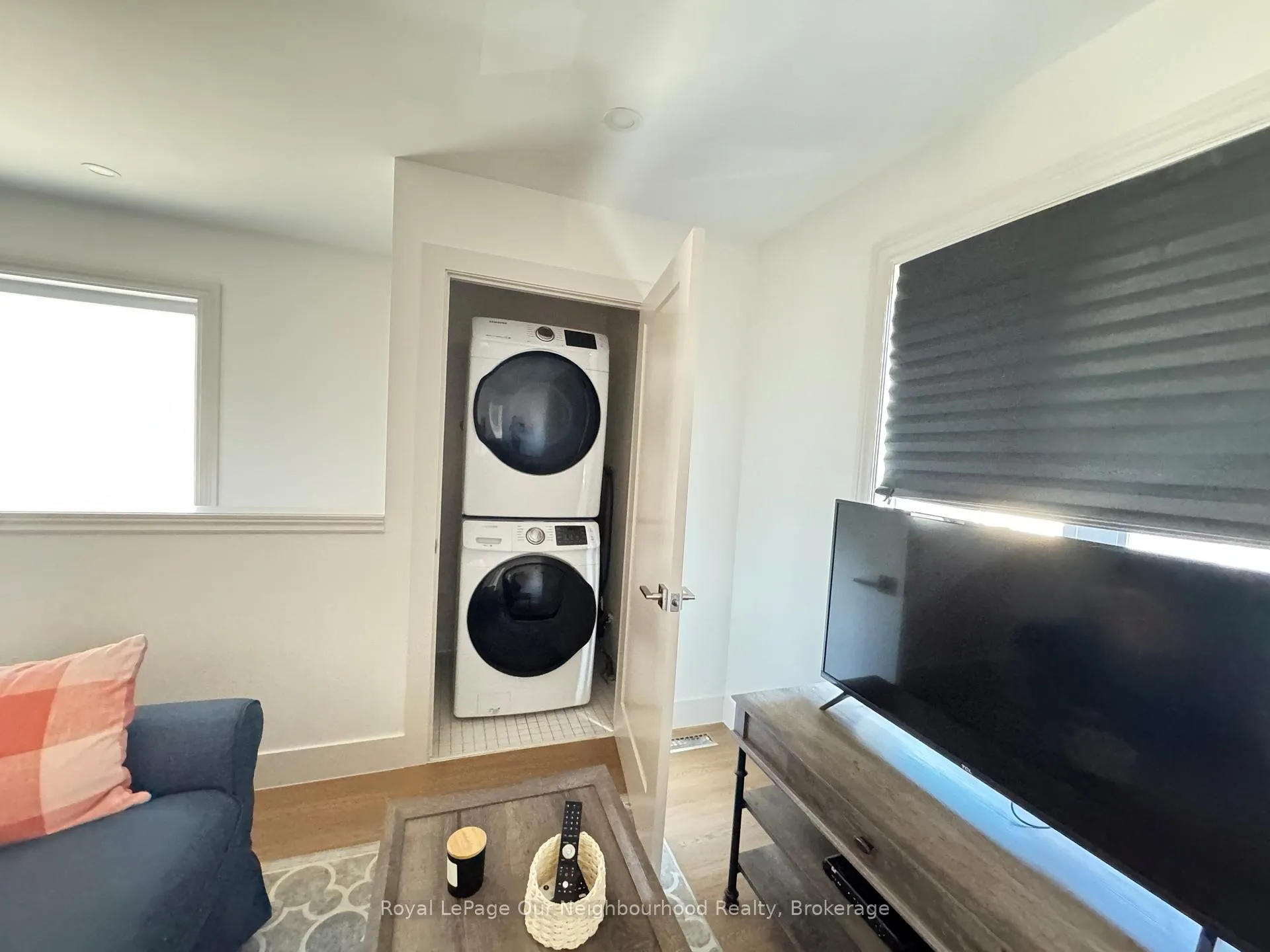 Photo 8 of Unit Coach Unit, 26 Cardrew Street, Markham, Cornell — HOMEH