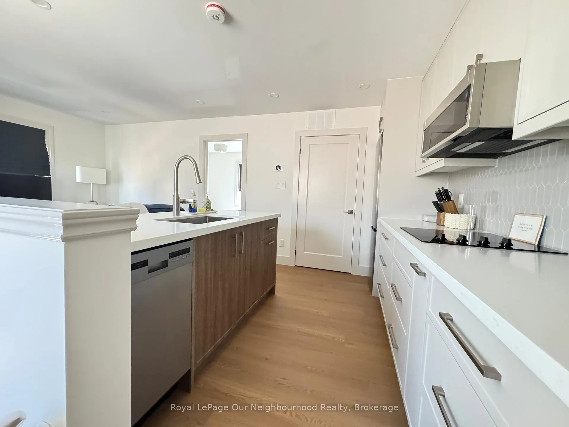 Photo 10 of Unit Coach Unit, 26 Cardrew Street, Markham, Cornell — HOMEH