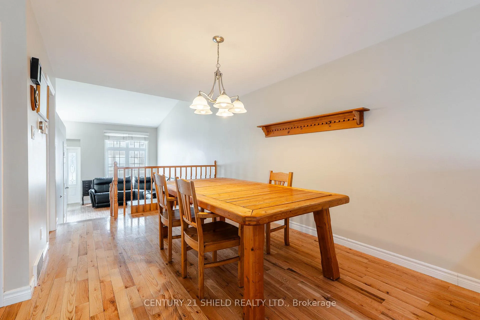 Photo 10 of 127 Hemlock Crescent, Cornwall, Cornwall — HOMEH