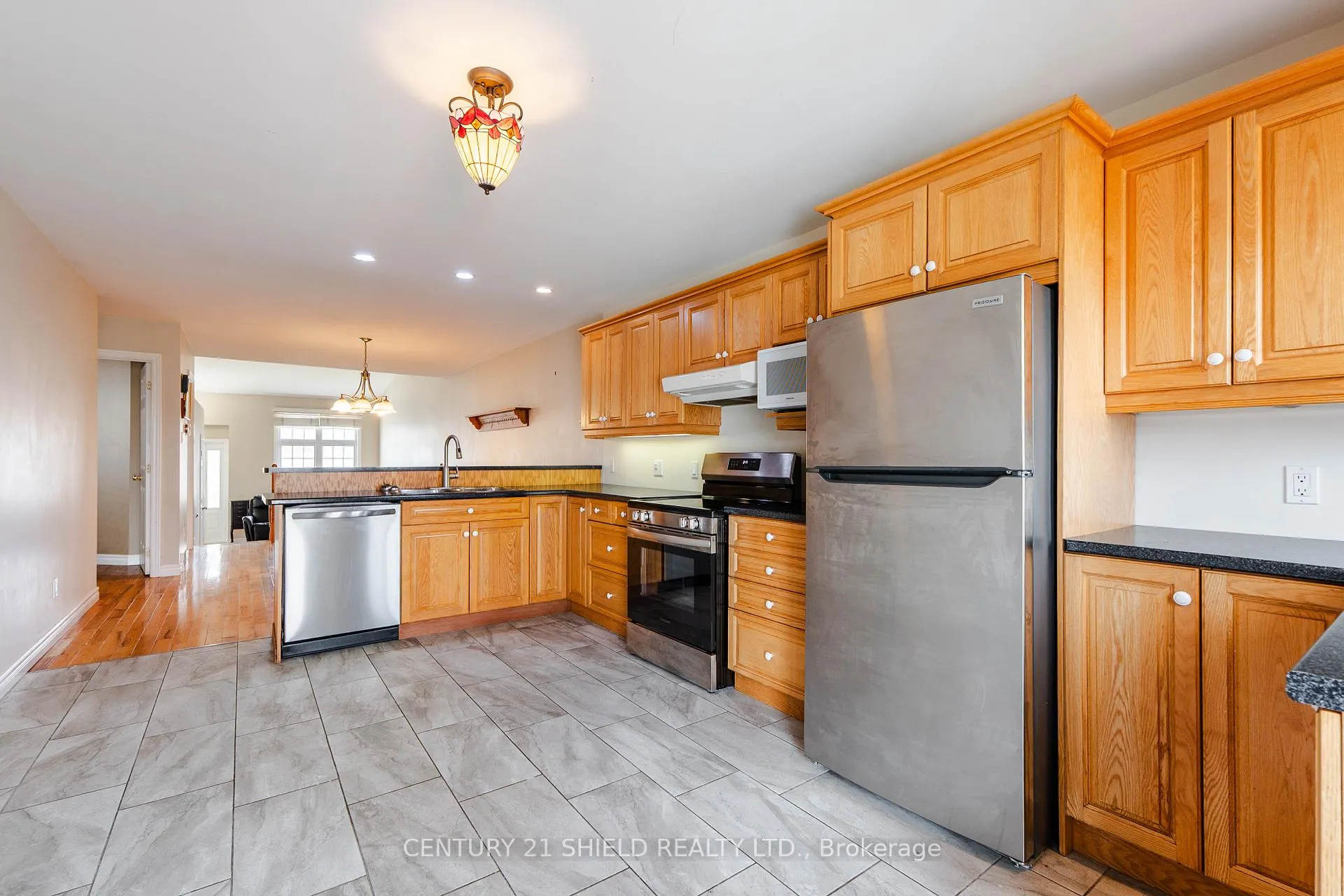 Photo 13 of 127 Hemlock Crescent, Cornwall, Cornwall — HOMEH