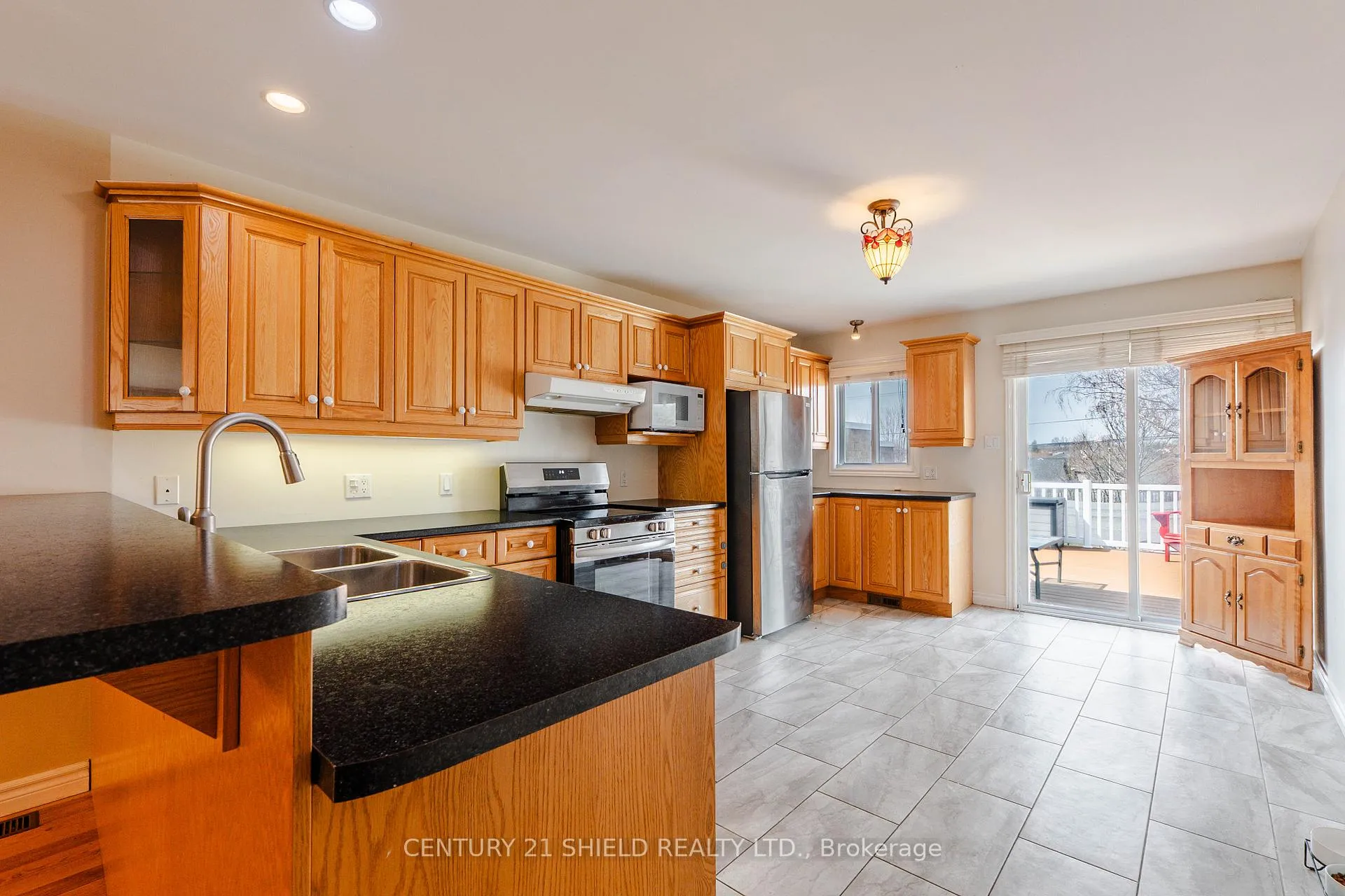 Photo 16 of 127 Hemlock Crescent, Cornwall, Cornwall — HOMEH