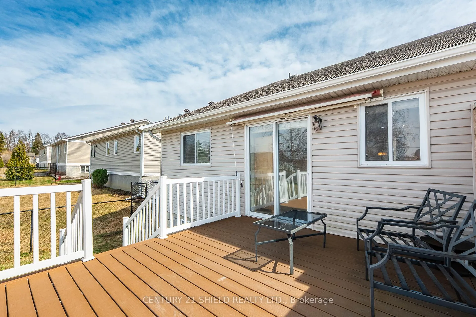 Photo 18 of 127 Hemlock Crescent, Cornwall, Cornwall — HOMEH