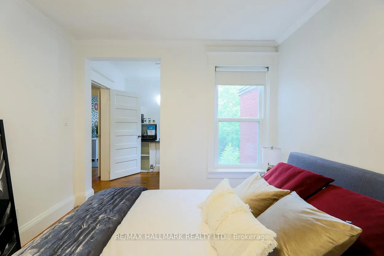 Photo 17 of 35 Dingwall Avenue, Toronto, Blake-Jones — HOMEH