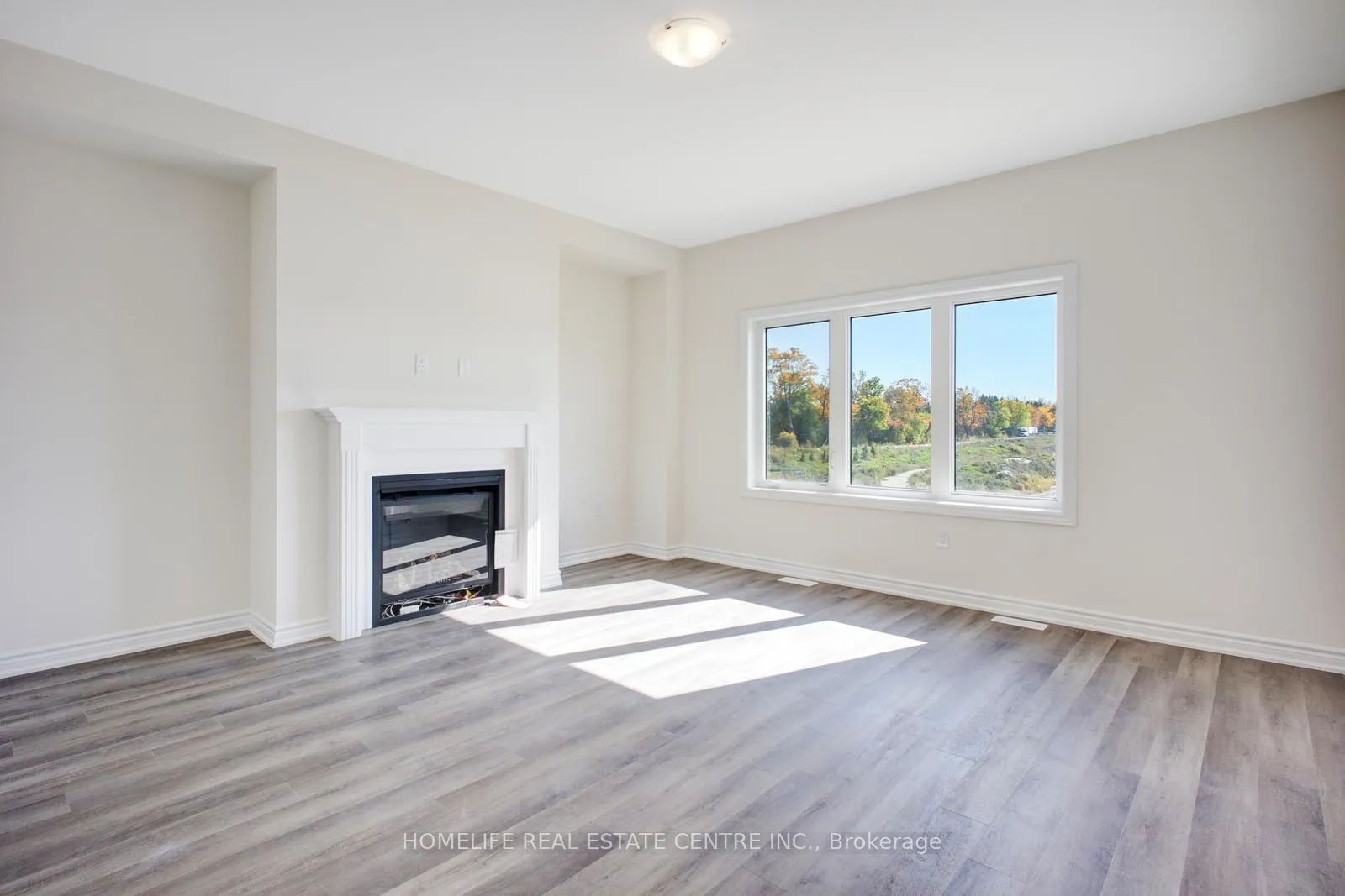 Photo 13 of 122 Hitchman Street, Brant, Paris — HOMEH
