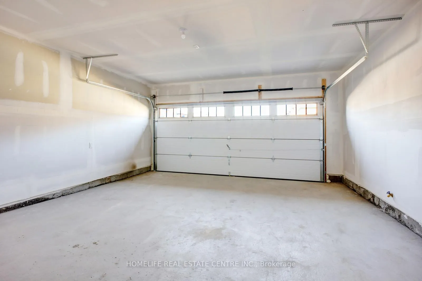 Photo 15 of 122 Hitchman Street, Brant, Paris — HOMEH