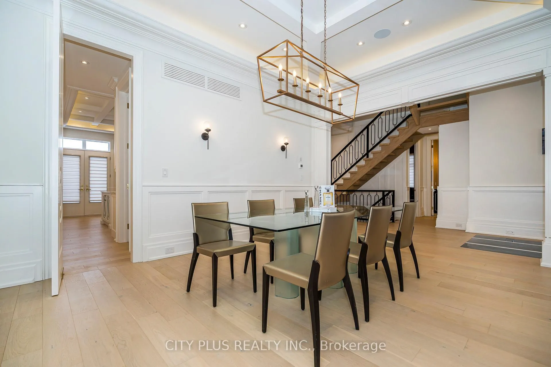 Photo 7 of 169 Old Forest Hill Road, Toronto, Forest Hill North — HOMEH