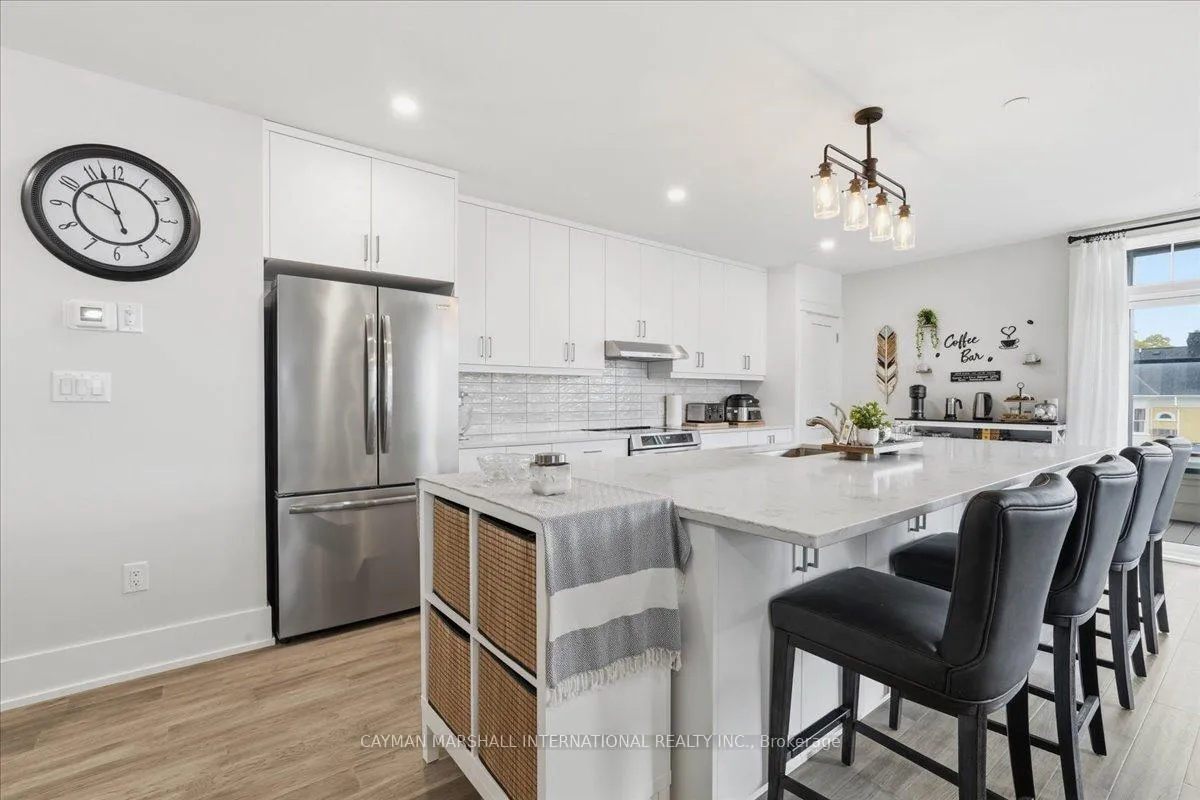 Photo 3 of Unit 303, 17 Cleave Avenue, Prince Edward County, Picton — HOMEH