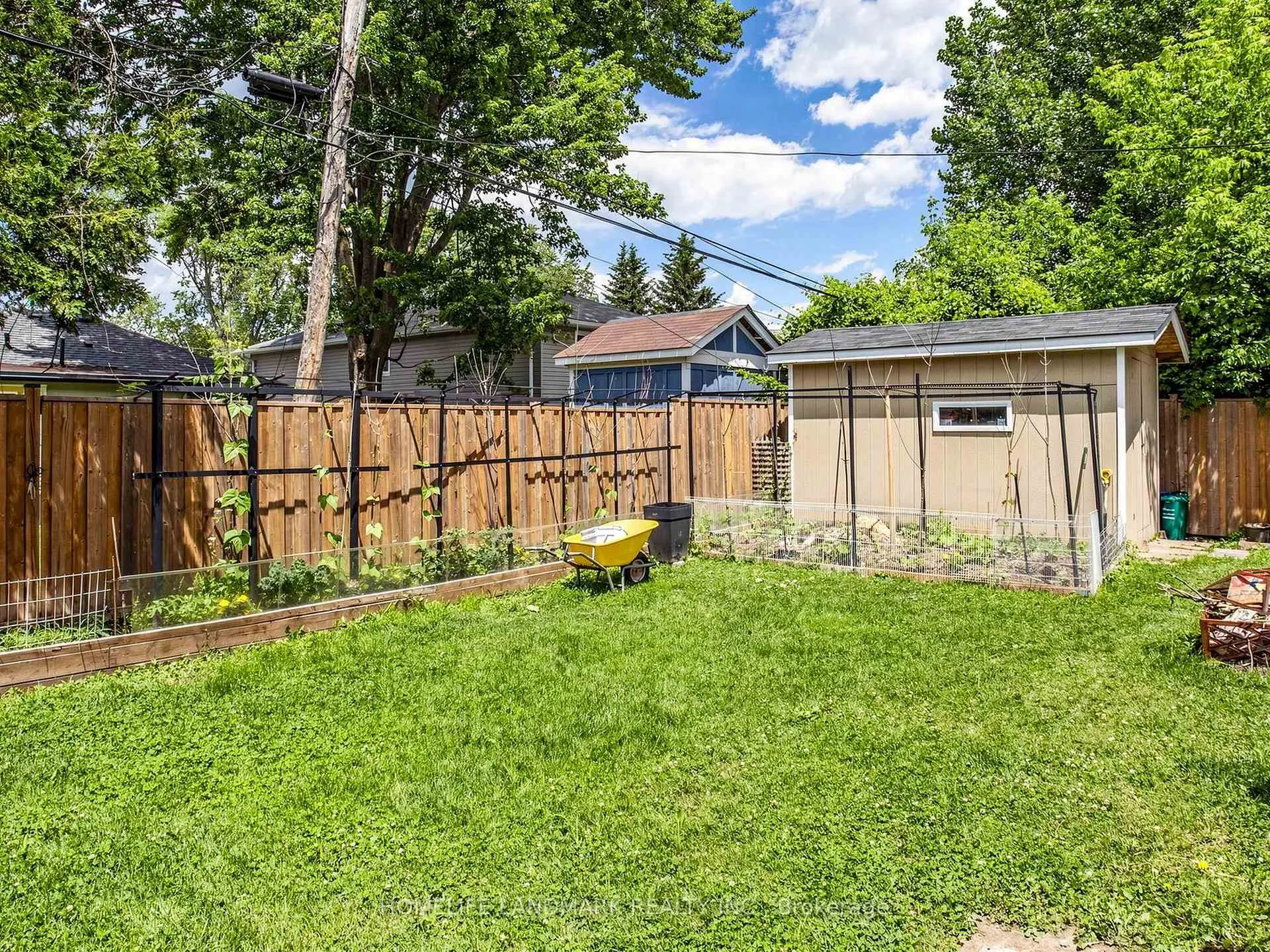 Photo 33 of 133 Cooks Bay Drive, Georgina, Keswick North — HOMEH