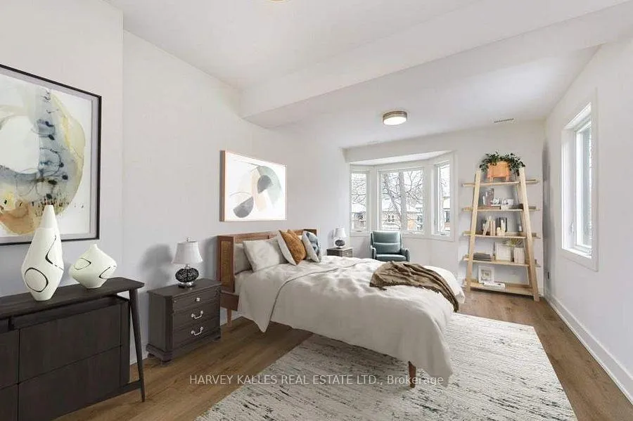 Photo 2 of Unit B, 471 Oriole Parkway, Toronto, Yonge-Eglinton — HOMEH