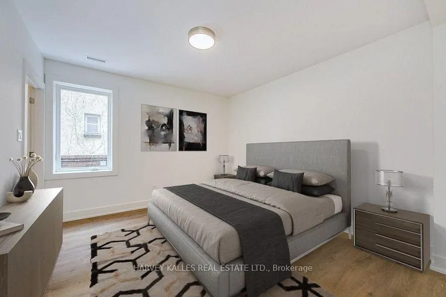 Photo 3 of Unit B, 471 Oriole Parkway, Toronto, Yonge-Eglinton — HOMEH