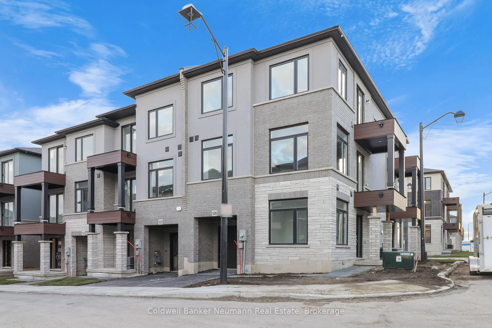 Photo 2 of Unit 126, 155 Equestrian Way W, Cambridge, Preston Heights — HOMEH