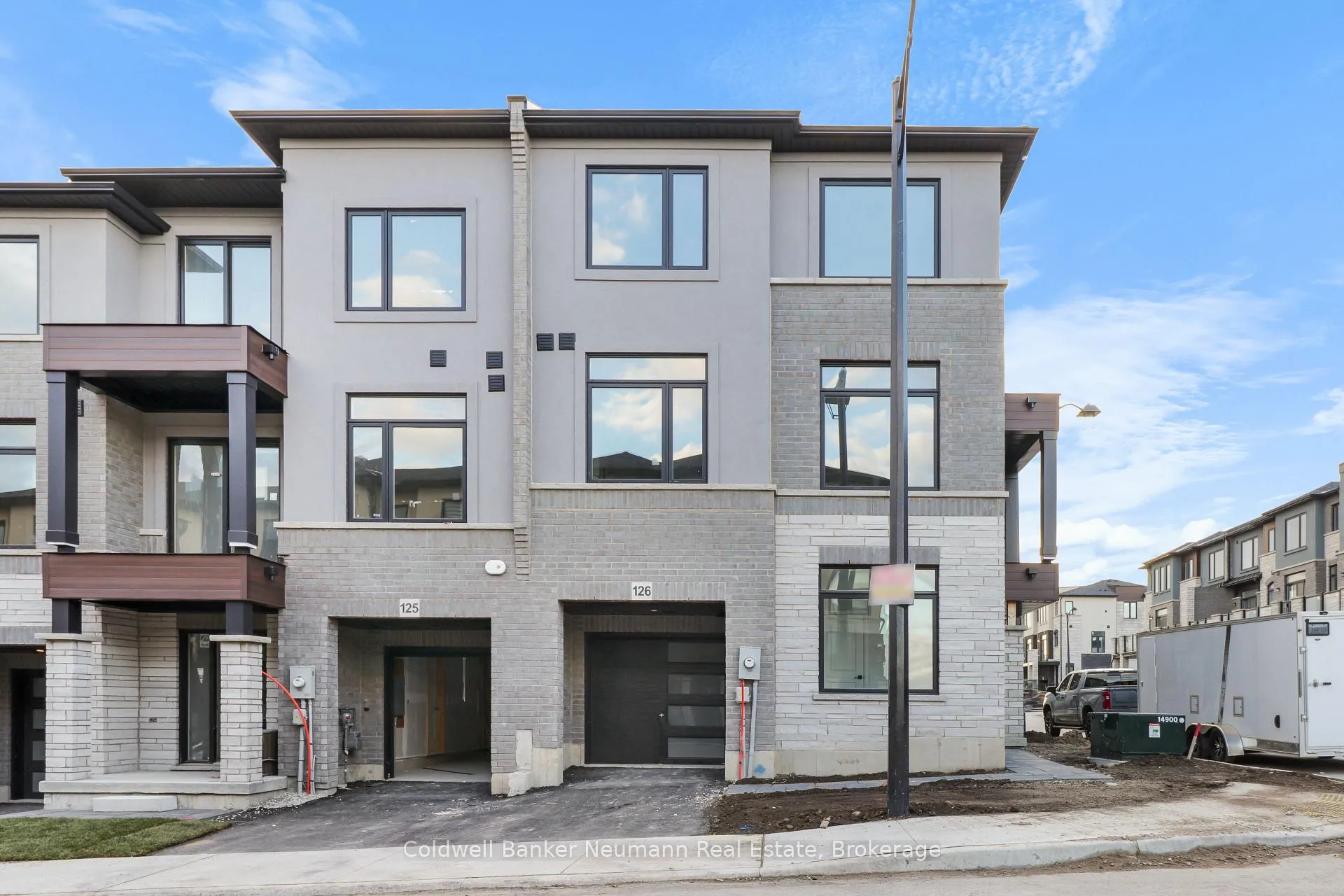 Photo 3 of Unit 126, 155 Equestrian Way W, Cambridge, Preston Heights — HOMEH