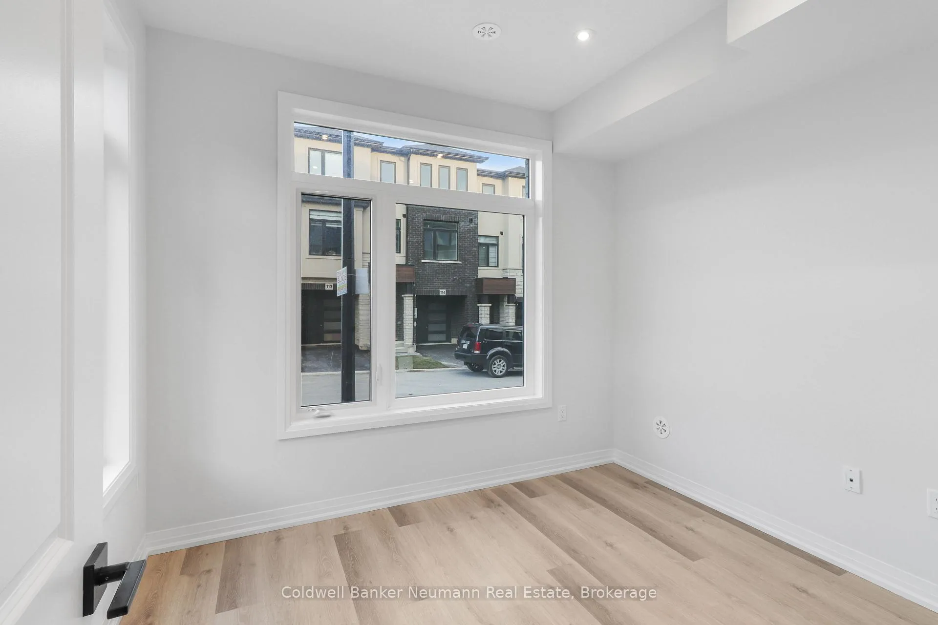 Photo 7 of Unit 126, 155 Equestrian Way W, Cambridge, Preston Heights — HOMEH