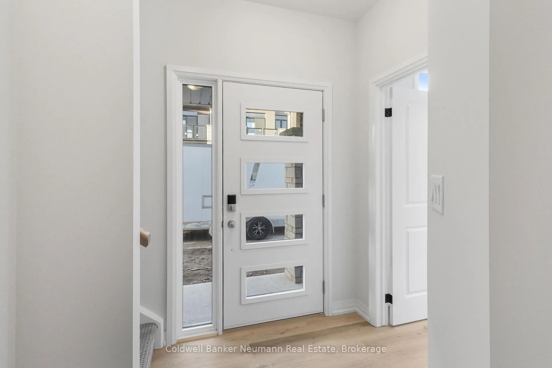 Photo 8 of Unit 126, 155 Equestrian Way W, Cambridge, Preston Heights — HOMEH