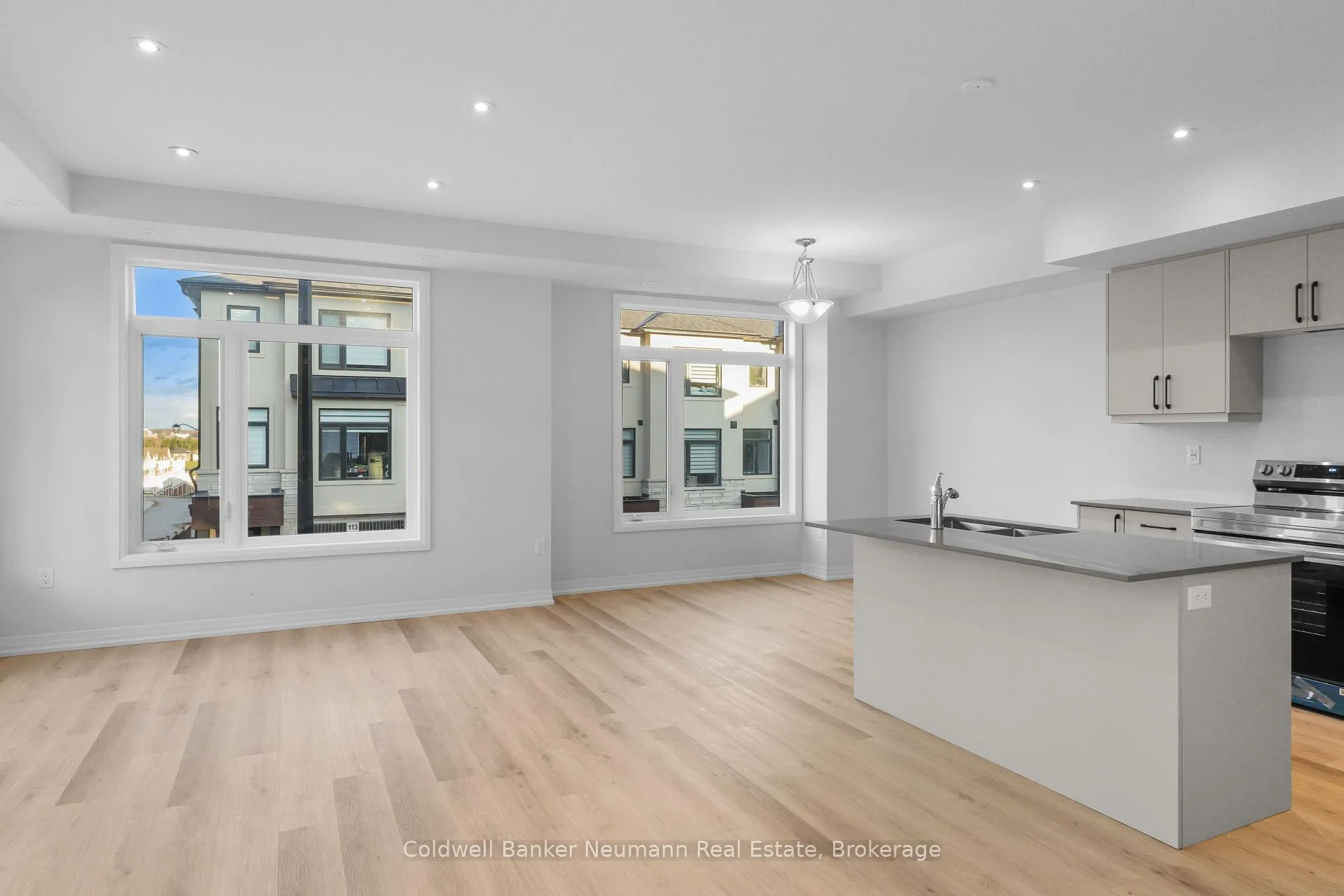 Photo 12 of Unit 126, 155 Equestrian Way W, Cambridge, Preston Heights — HOMEH