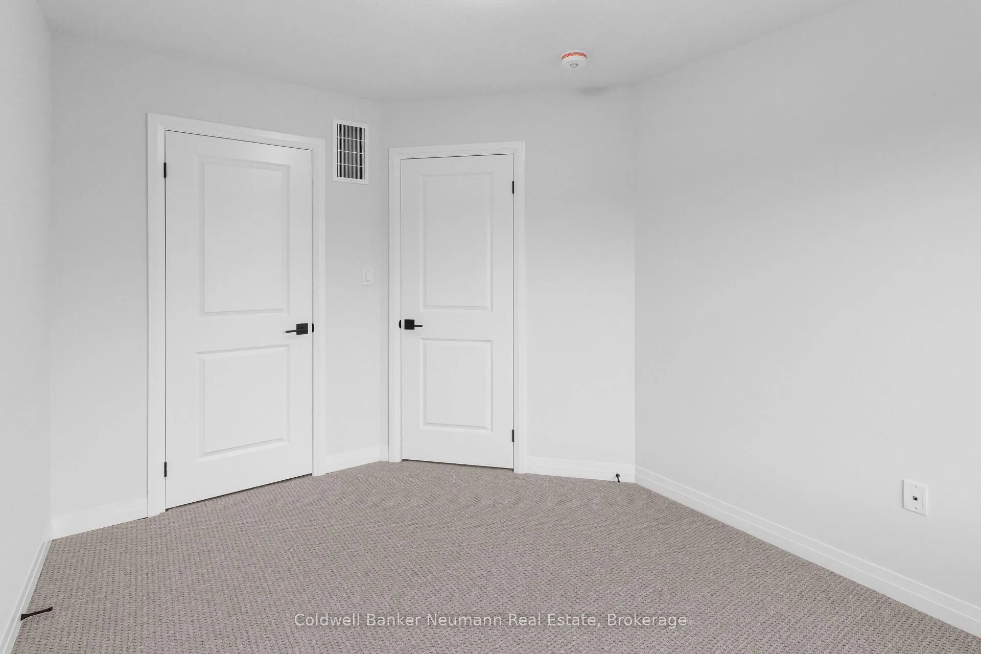 Photo 23 of Unit 126, 155 Equestrian Way W, Cambridge, Preston Heights — HOMEH