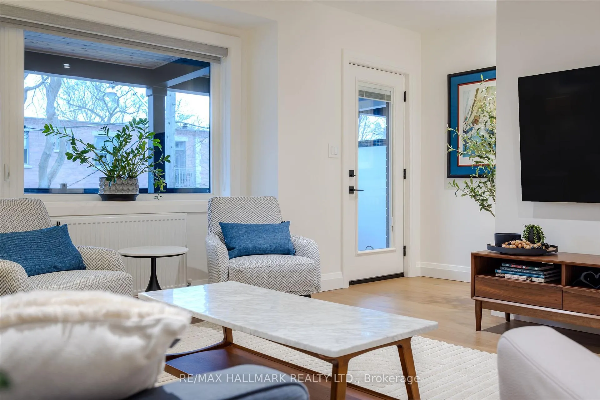 Photo 9 of Unit 201, 22 Glen Manor Drive, Toronto, The Beaches — HOMEH