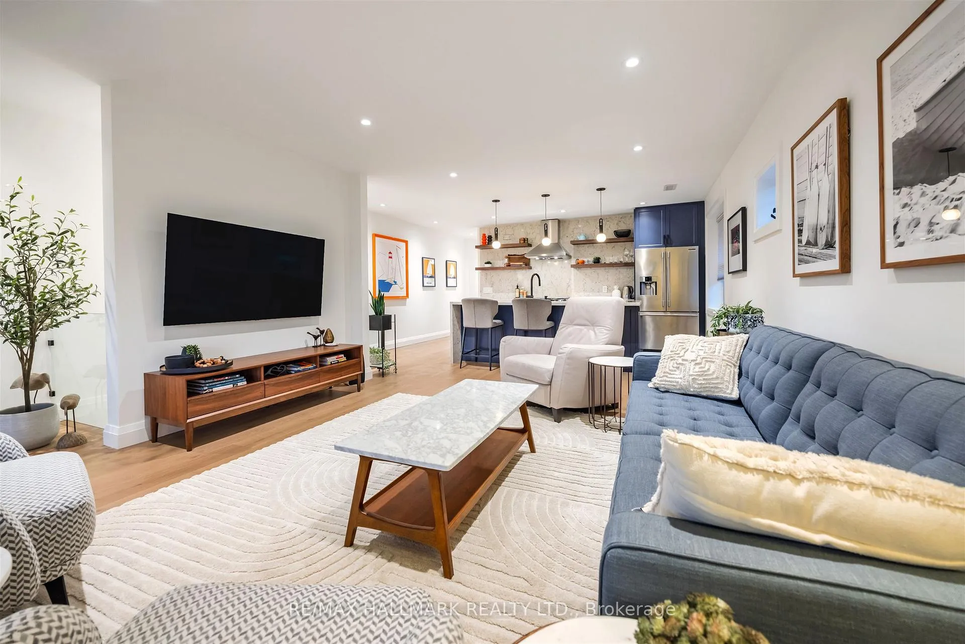 Photo 10 of Unit 201, 22 Glen Manor Drive, Toronto, The Beaches — HOMEH