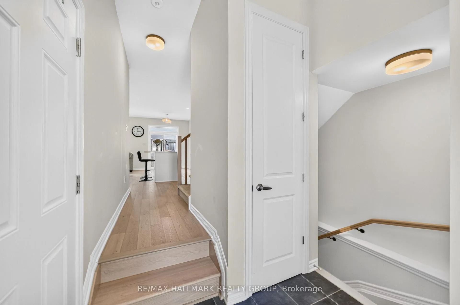 Photo 5 of 47 Jargeau Road, Ottawa, Chapel Hill South - Orleans Village — HOMEH