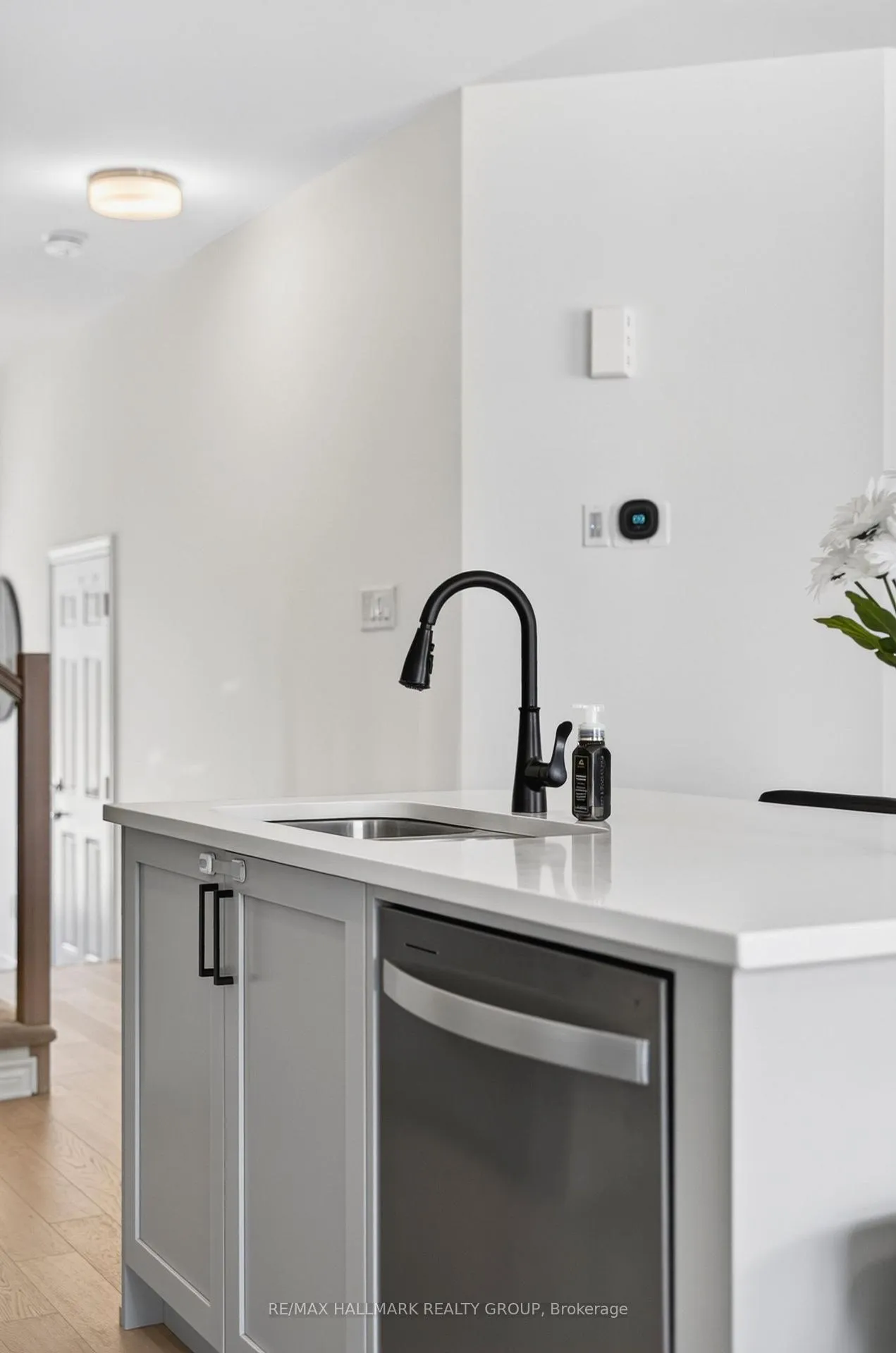 Photo 15 of 47 Jargeau Road, Ottawa, Chapel Hill South - Orleans Village — HOMEH
