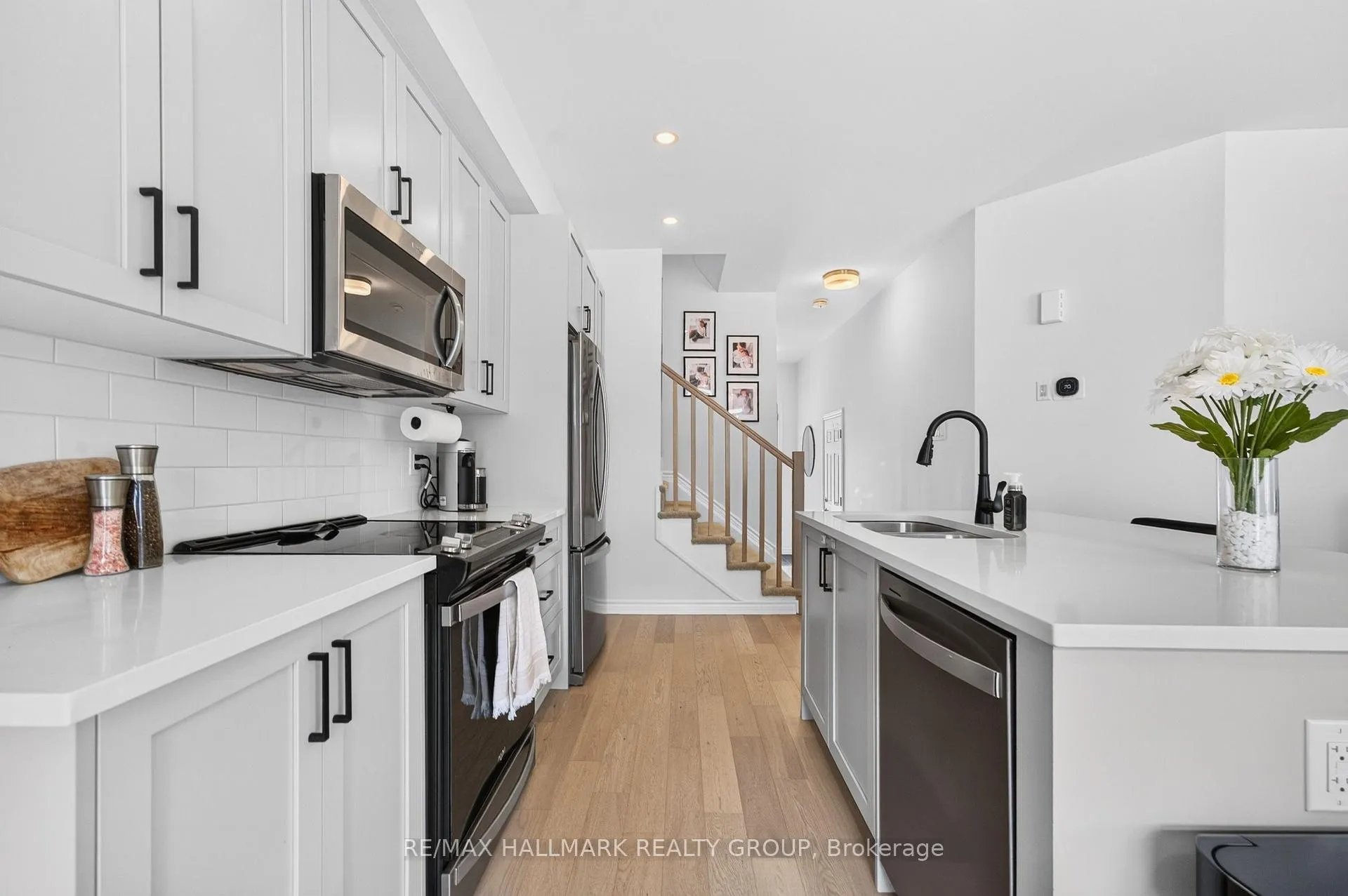 Photo 20 of 47 Jargeau Road, Ottawa, Chapel Hill South - Orleans Village — HOMEH