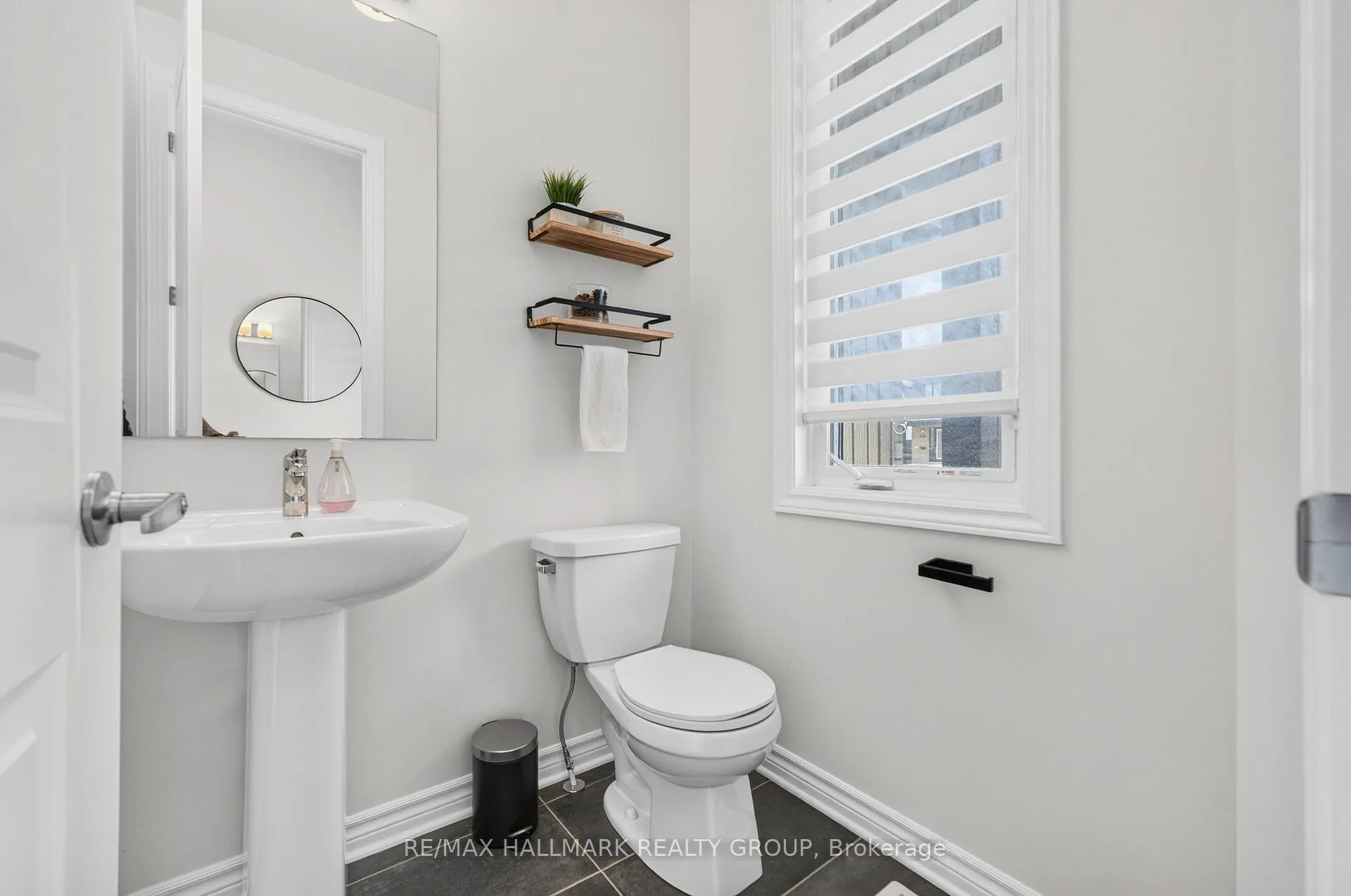 Photo 26 of 47 Jargeau Road, Ottawa, Chapel Hill South - Orleans Village — HOMEH
