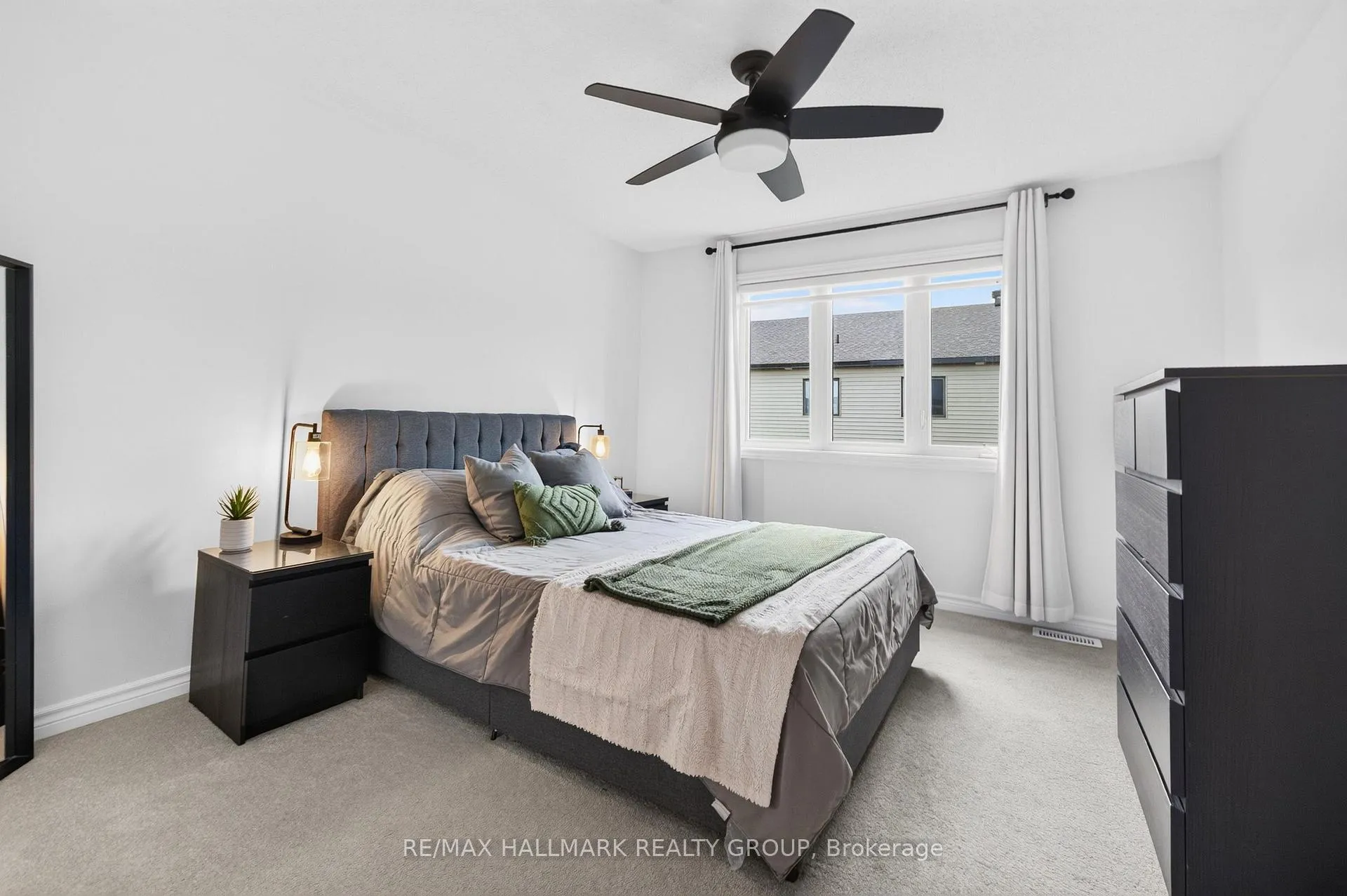 Photo 29 of 47 Jargeau Road, Ottawa, Chapel Hill South - Orleans Village — HOMEH