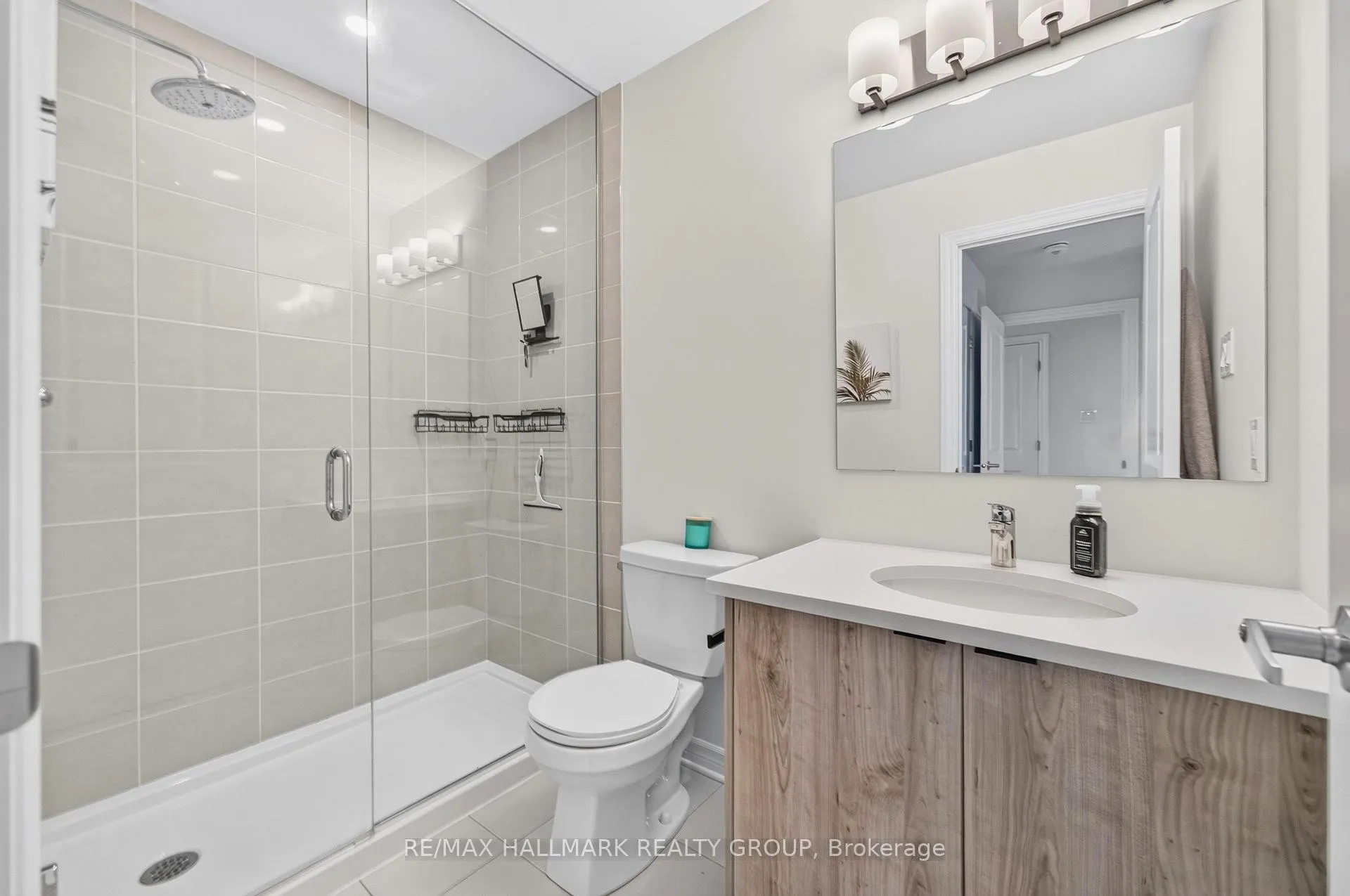 Photo 32 of 47 Jargeau Road, Ottawa, Chapel Hill South - Orleans Village — HOMEH
