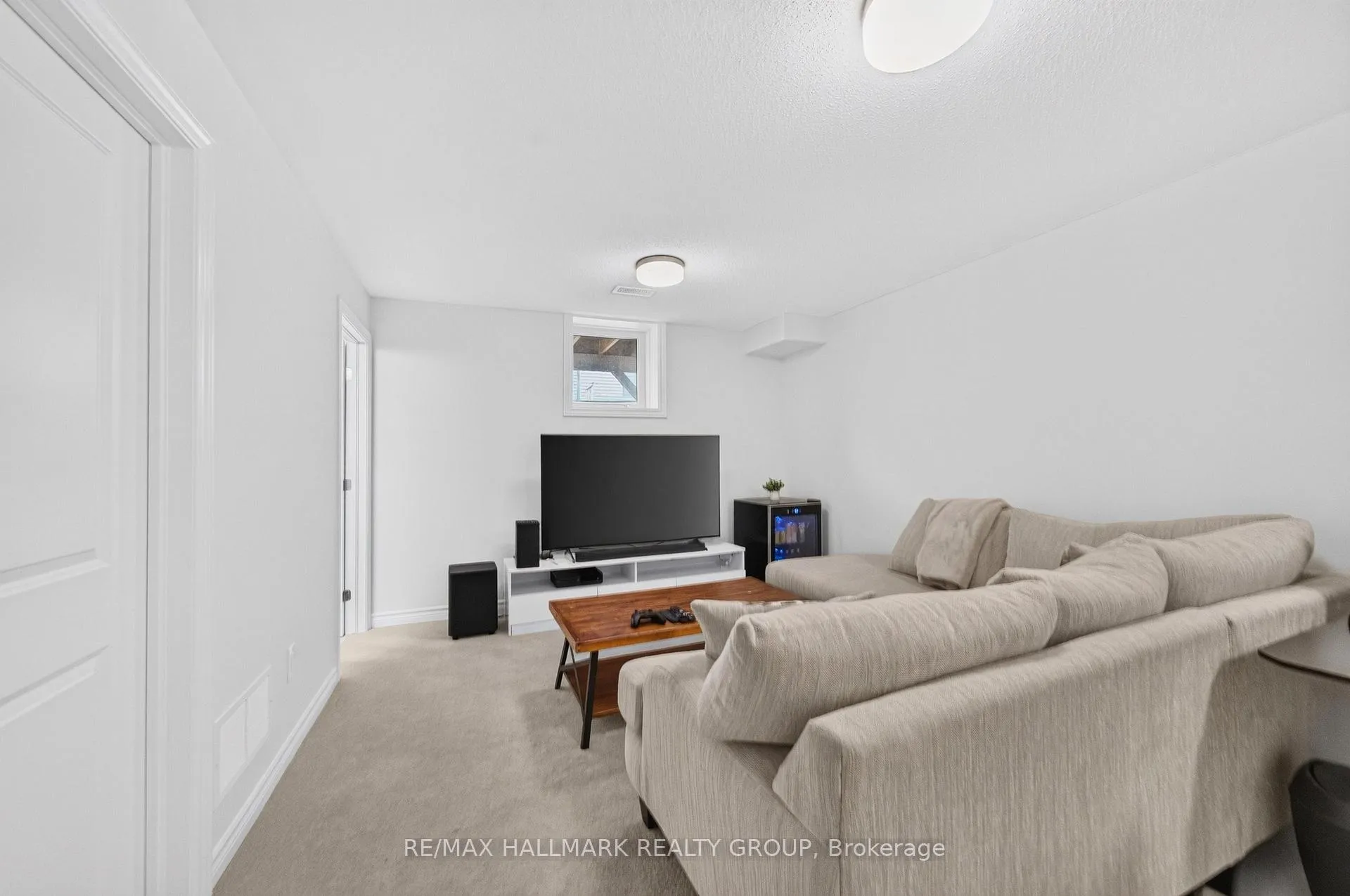 Photo 42 of 47 Jargeau Road, Ottawa, Chapel Hill South - Orleans Village — HOMEH