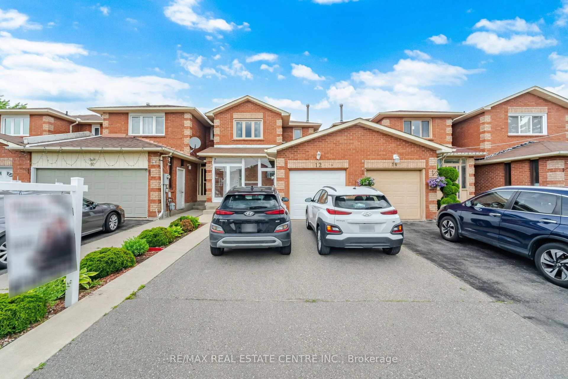 Photo 3 of 12 Woodsend Run, Brampton, Fletcher's Creek South — HOMEH