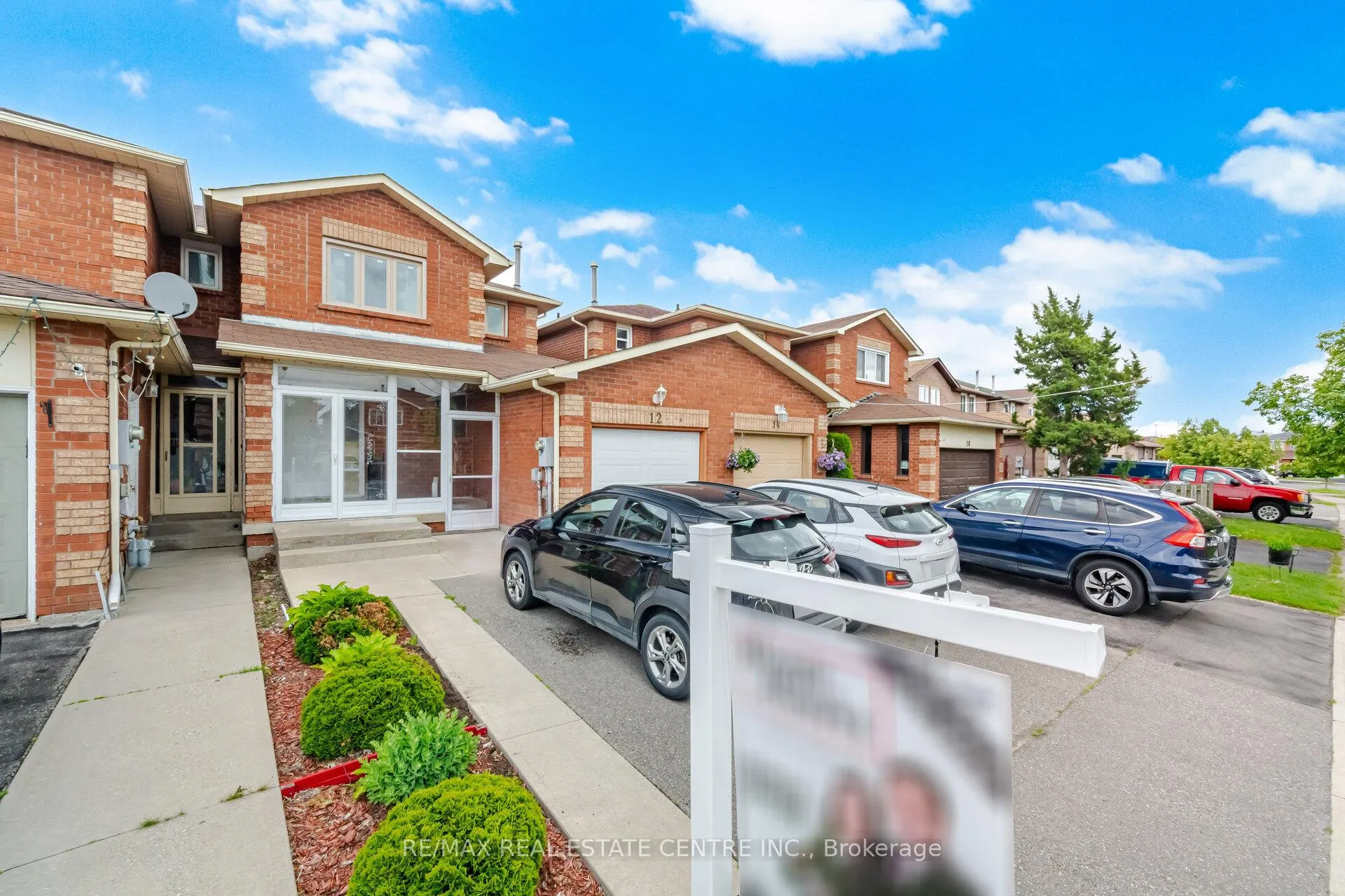 Photo 4 of 12 Woodsend Run, Brampton, Fletcher's Creek South — HOMEH