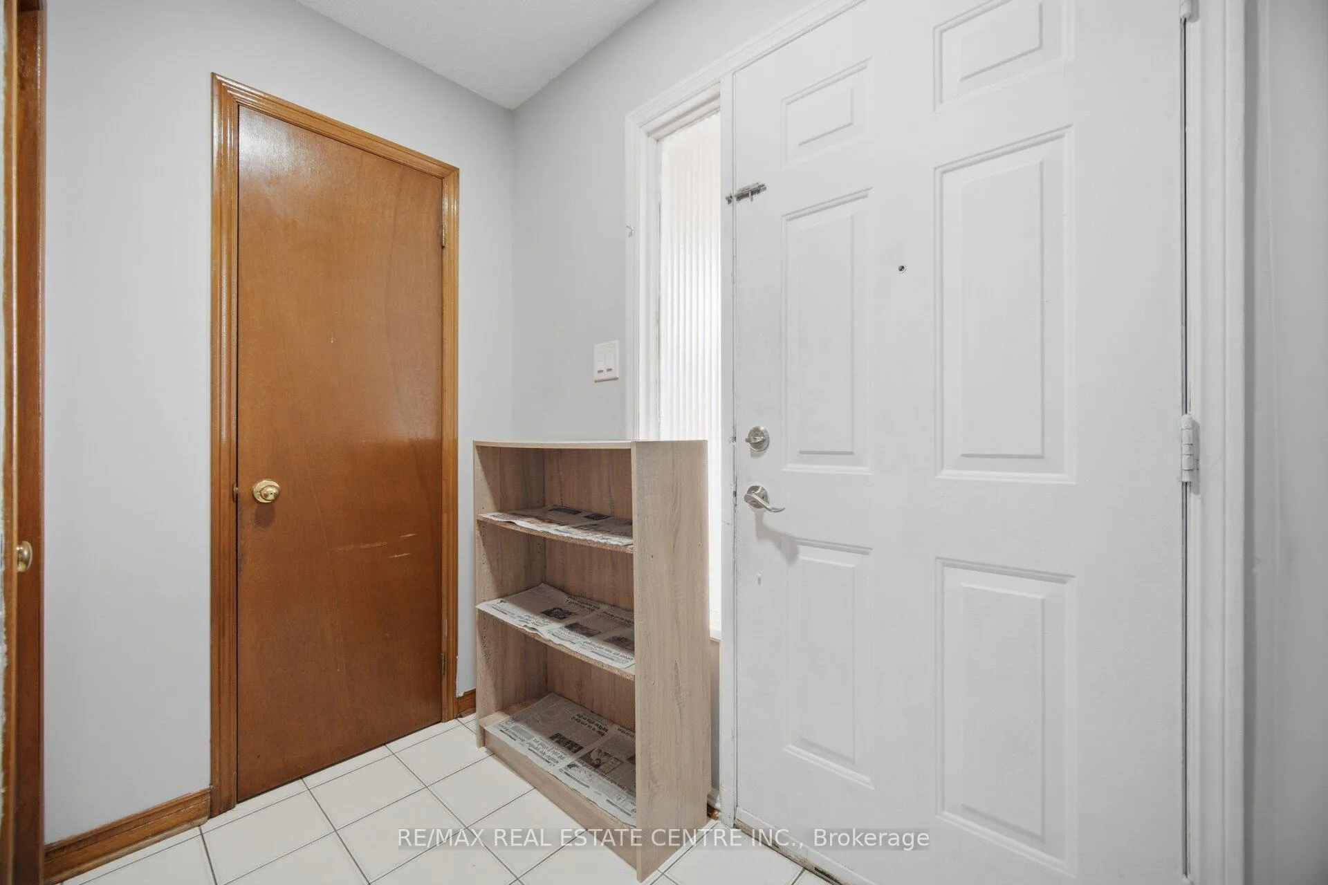 Photo 8 of 12 Woodsend Run, Brampton, Fletcher's Creek South — HOMEH